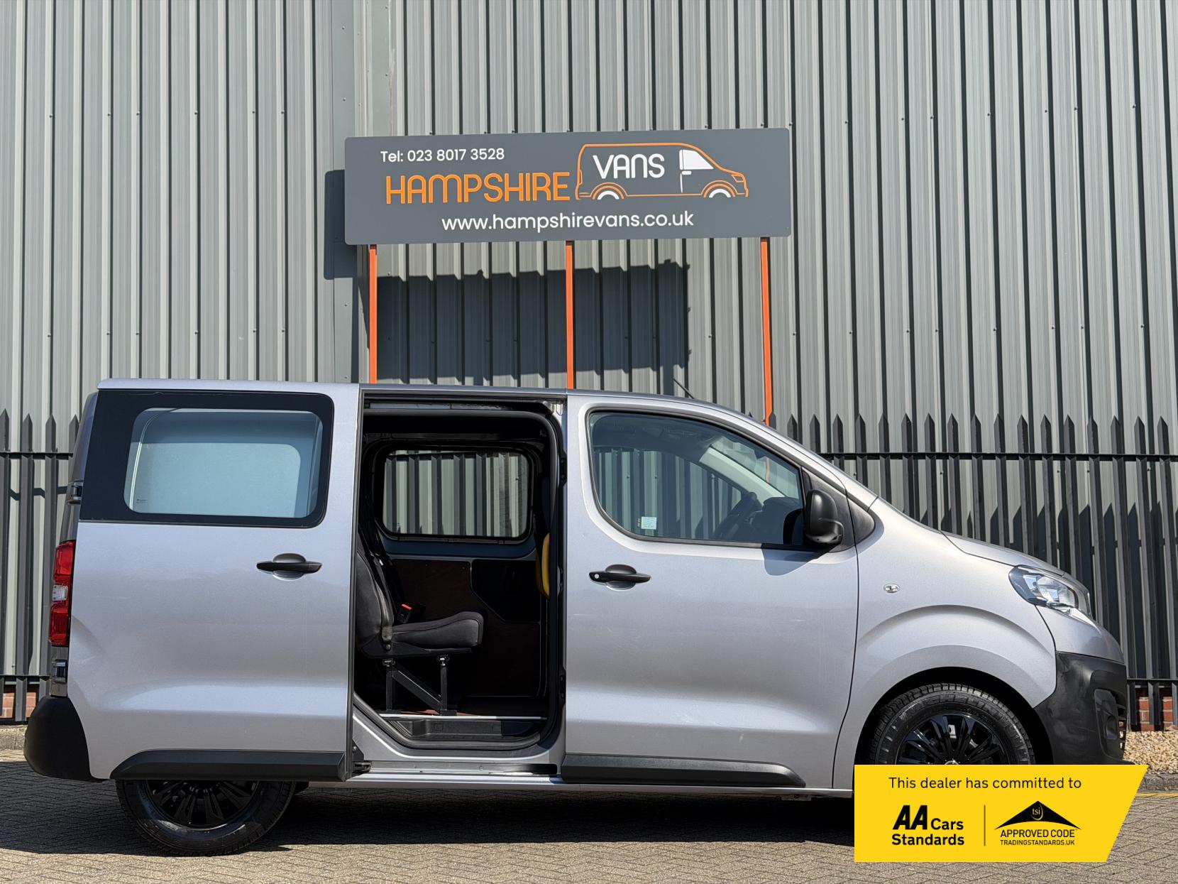 Peugeot Expert 1.5 BlueHDi Compact Combi Van Double Cab 5dr Diesel Manual SWB Euro 6 (s/s) (100 ps)