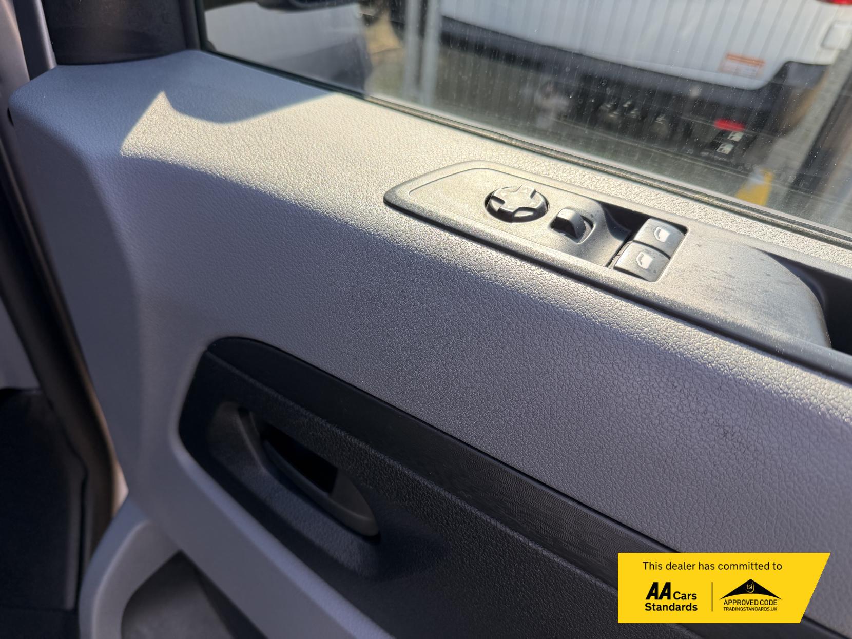 Peugeot Expert 1.5 BlueHDi Compact Combi Van Double Cab 5dr Diesel Manual SWB Euro 6 (s/s) (100 ps)