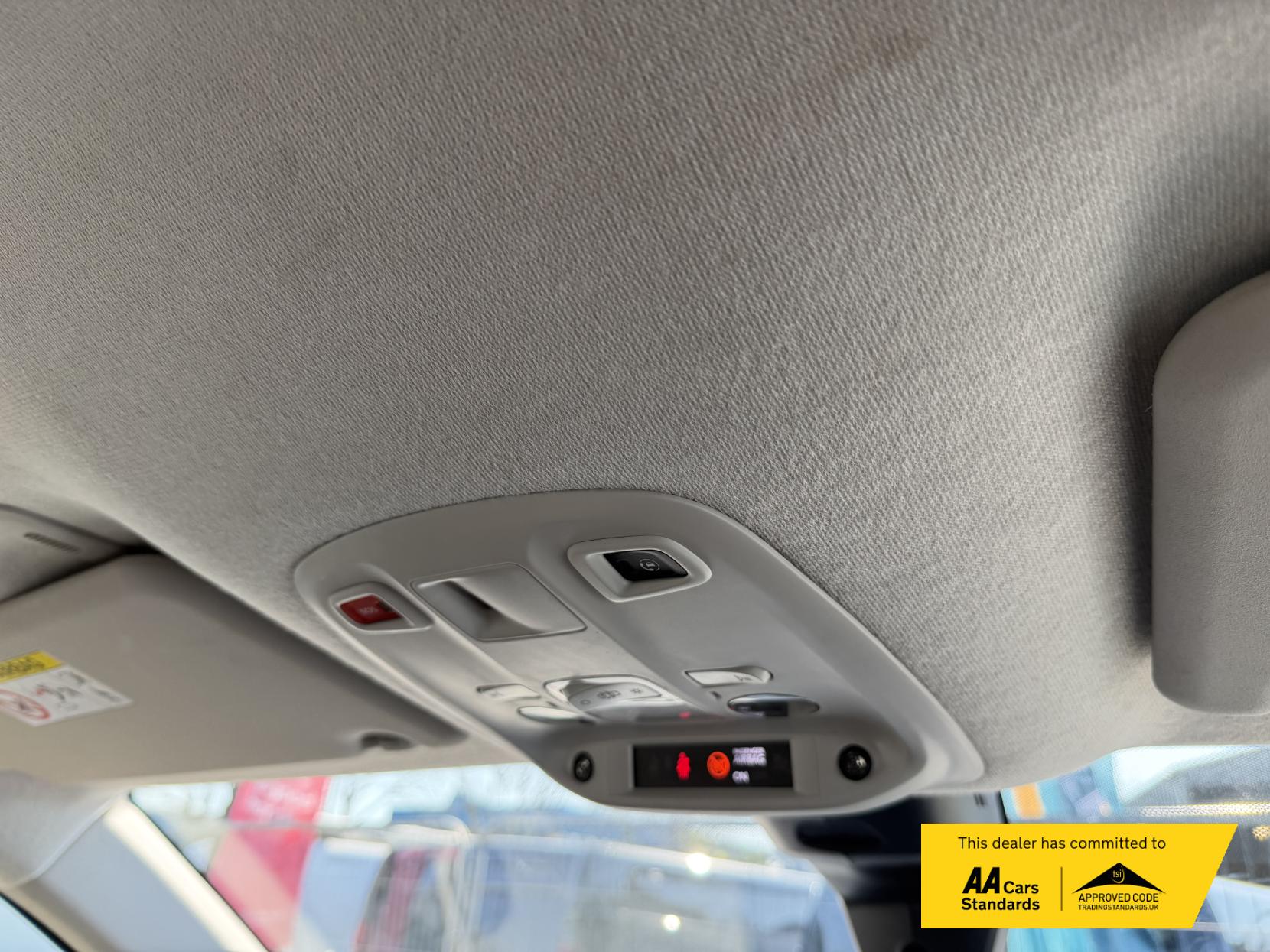 Peugeot Expert 1.5 BlueHDi Compact Combi Van Double Cab 5dr Diesel Manual SWB Euro 6 (s/s) (100 ps)