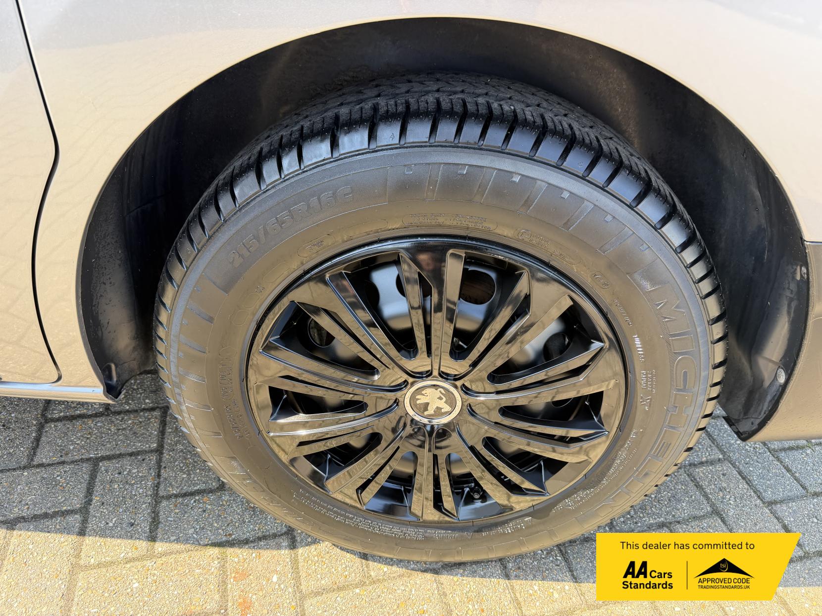 Peugeot Expert 1.5 BlueHDi Compact Combi Van Double Cab 5dr Diesel Manual SWB Euro 6 (s/s) (100 ps)