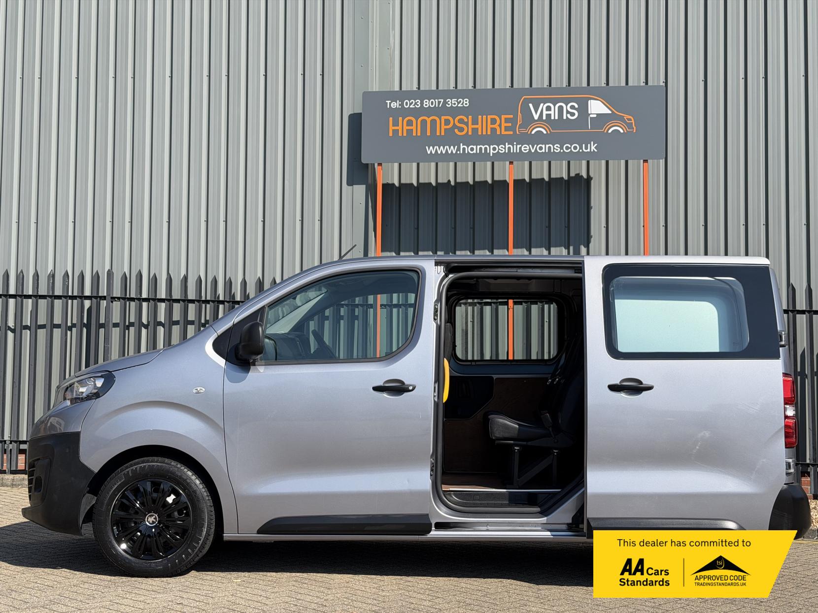 Peugeot Expert 1.5 BlueHDi Compact Combi Van Double Cab 5dr Diesel Manual SWB Euro 6 (s/s) (100 ps)