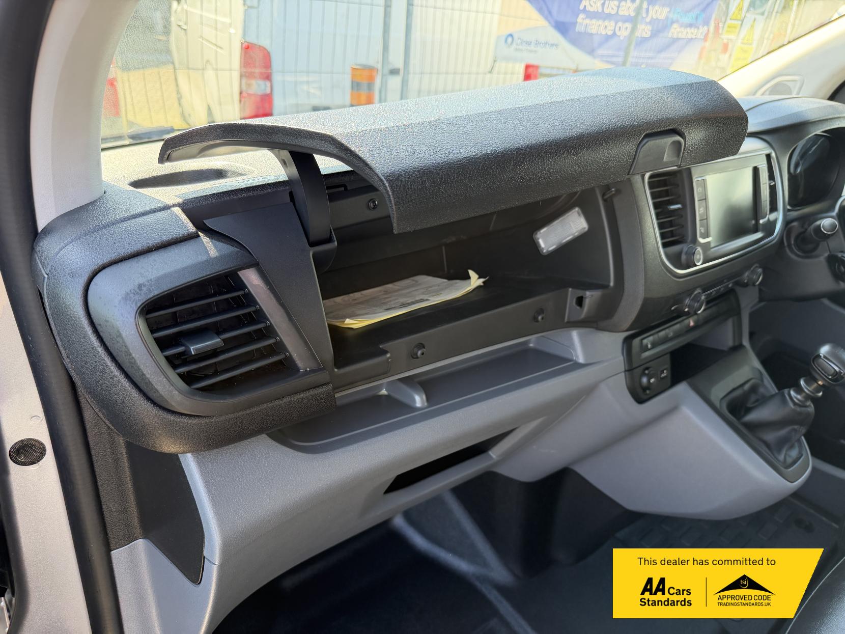 Peugeot Expert 1.5 BlueHDi Compact Combi Van Double Cab 5dr Diesel Manual SWB Euro 6 (s/s) (100 ps)