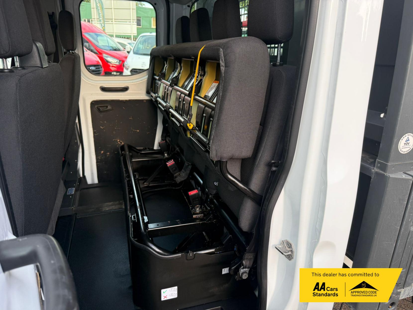 2018 Ford Transit 2.0 350 EcoBlue 1-Way Double Tipper Double Cab 4dr Diesel Manual RWD L3 Euro 6 (1-Way, 1-Stop) (130 ps) - Thumbnail 35