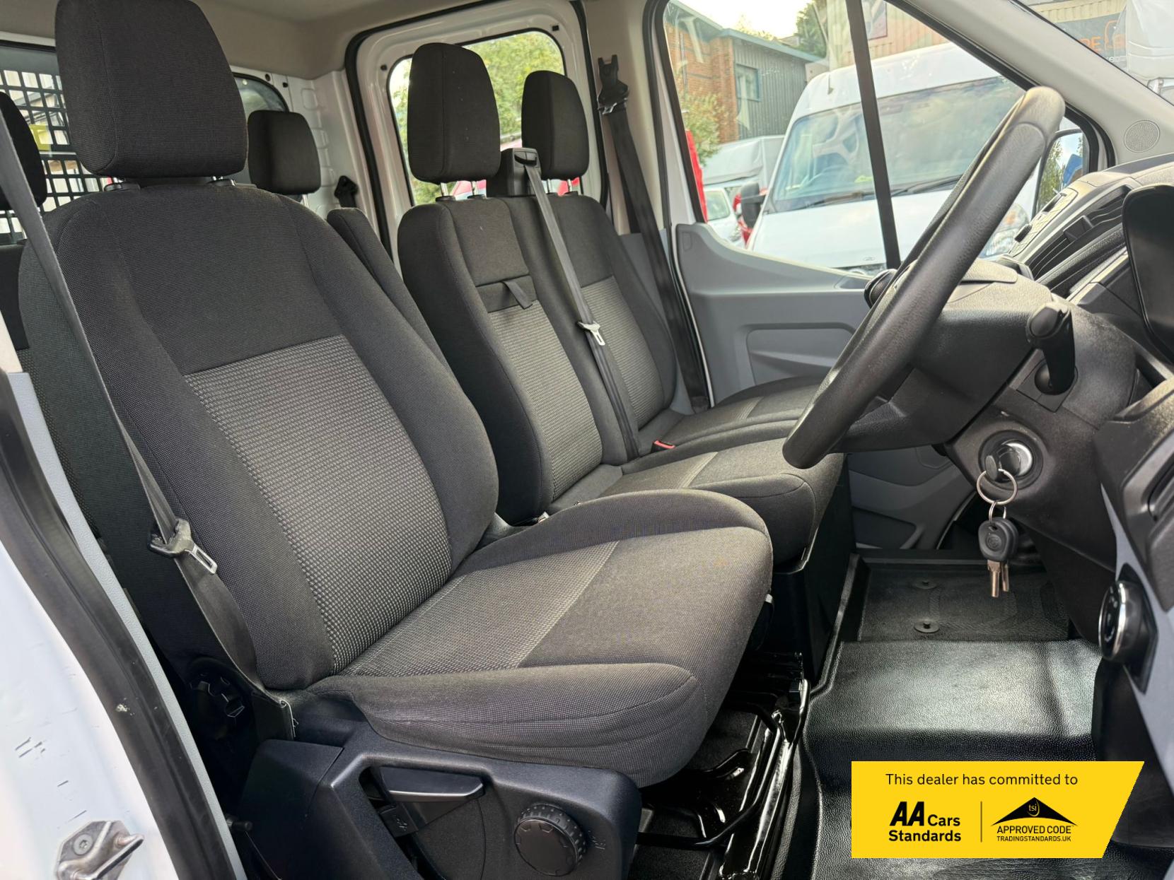2018 Ford Transit 2.0 350 EcoBlue 1-Way Double Tipper Double Cab 4dr Diesel Manual RWD L3 Euro 6 (1-Way, 1-Stop) (130 ps) - Thumbnail 29