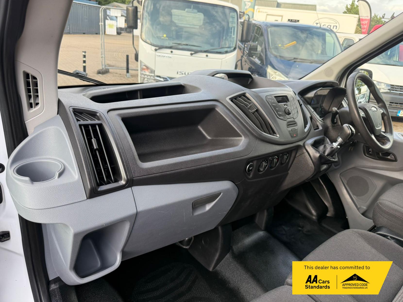 2018 Ford Transit 2.0 350 EcoBlue 1-Way Double Tipper Double Cab 4dr Diesel Manual RWD L3 Euro 6 (1-Way, 1-Stop) (130 ps) - Thumbnail 48