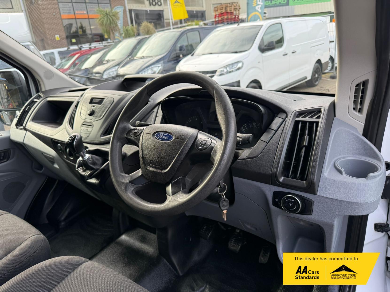 2018 Ford Transit 2.0 350 EcoBlue 1-Way Double Tipper Double Cab 4dr Diesel Manual RWD L3 Euro 6 (1-Way, 1-Stop) (130 ps) - Thumbnail 62