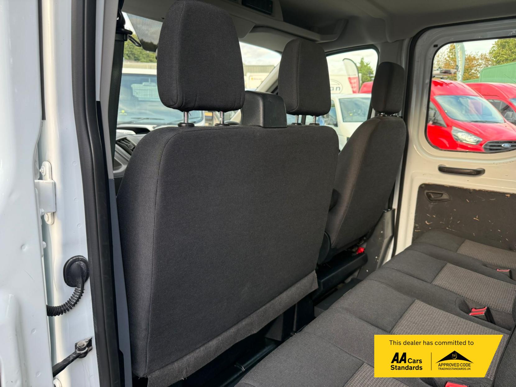 2018 Ford Transit 2.0 350 EcoBlue 1-Way Double Tipper Double Cab 4dr Diesel Manual RWD L3 Euro 6 (1-Way, 1-Stop) (130 ps) - Thumbnail 39