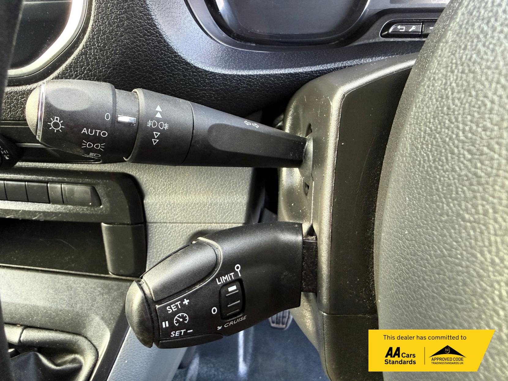 Vauxhall Vivaro 1.5 Turbo D 2900 Sportive Panel Van 5dr Diesel Manual L2 H1 Euro 6 (s/s) (100 ps)