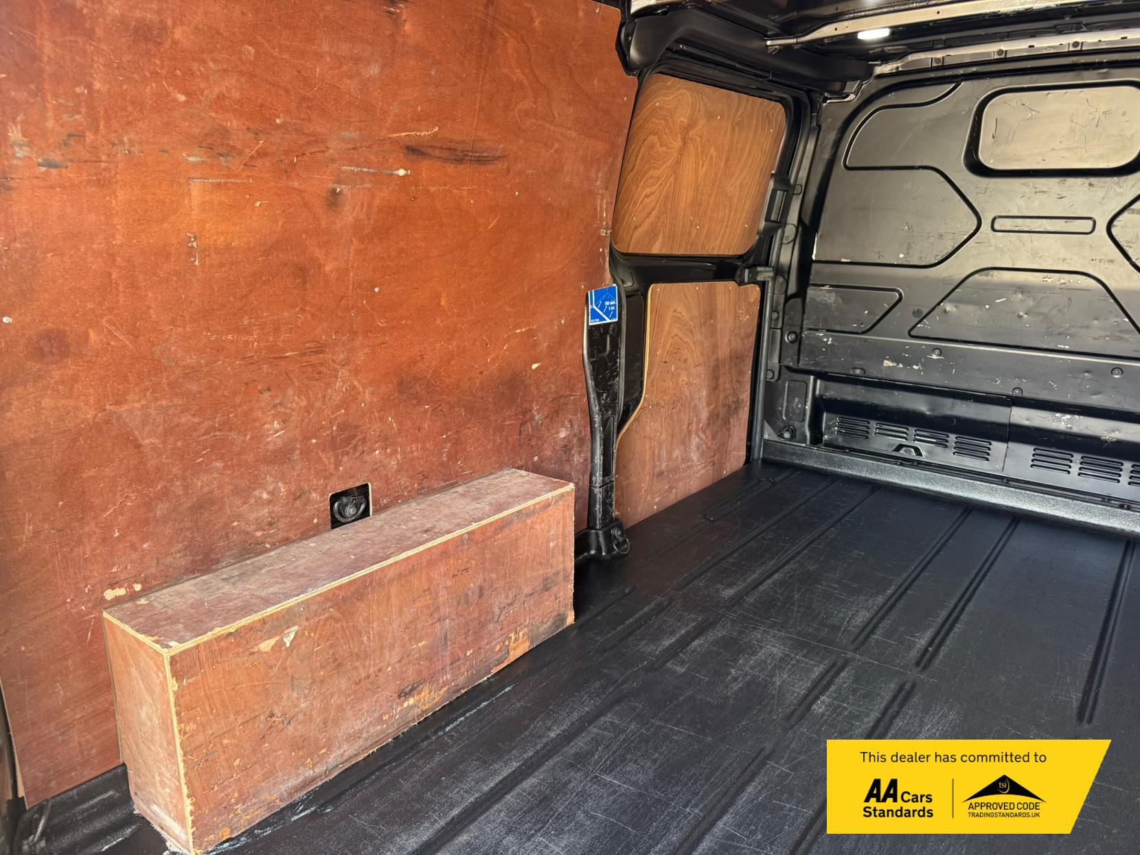 2021 Ford Transit Custom 2.0 300 EcoBlue Limited Panel Van 5dr Diesel Manual L2 H1 Euro 6 (s/s) (130 ps) - Thumbnail 50