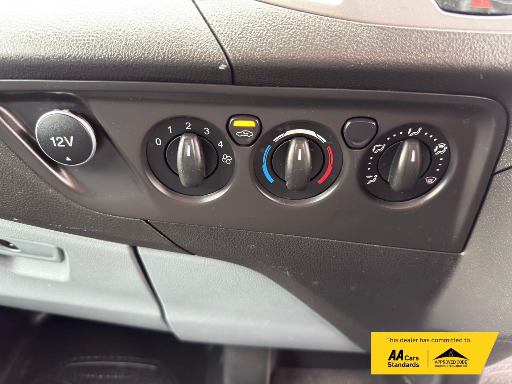 2018 Ford Transit Custom 2.0 TDCi 270 Trend Panel Van 5dr Diesel Manual L1 H1 (157 g/km, 128 bhp) - Thumbnail 26