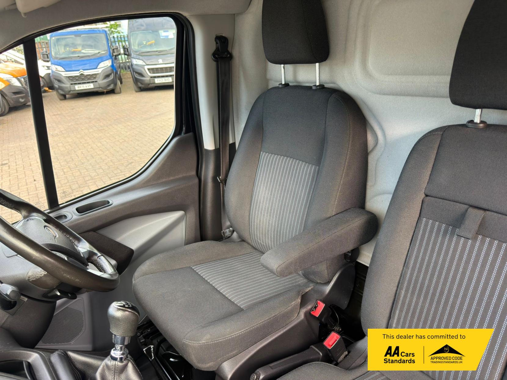 2018 Ford Transit Custom 2.0 TDCi 270 Trend Panel Van 5dr Diesel Manual L1 H1 (157 g/km, 128 bhp) - Thumbnail 10