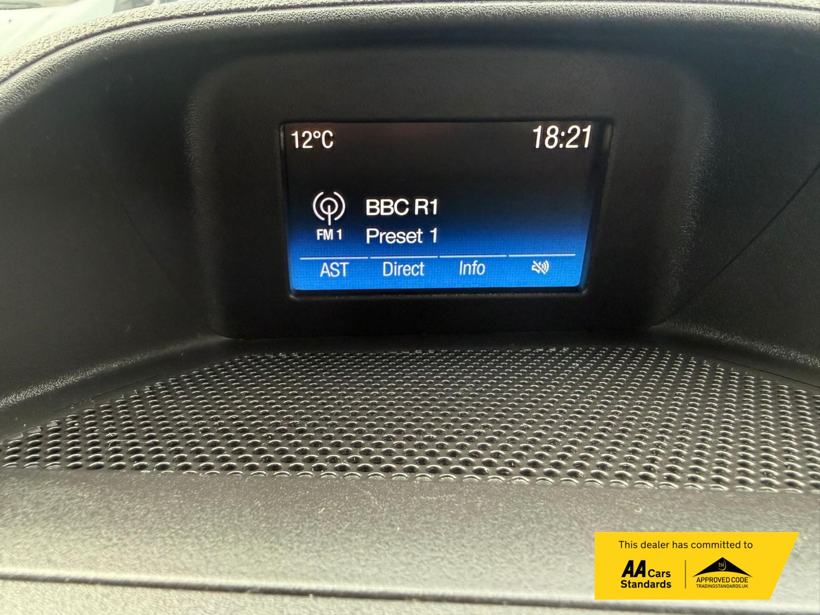 2018 Ford Transit Custom 2.0 TDCi 270 Trend Panel Van 5dr Diesel Manual L1 H1 (157 g/km, 128 bhp) - Thumbnail 28