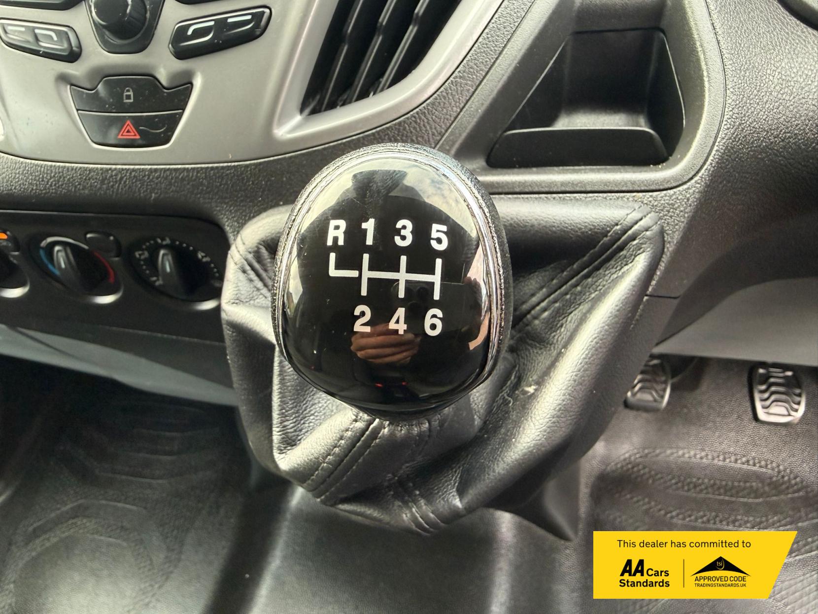 2018 Ford Transit Custom 2.0 TDCi 270 Trend Panel Van 5dr Diesel Manual L1 H1 (157 g/km, 128 bhp) - Thumbnail 24
