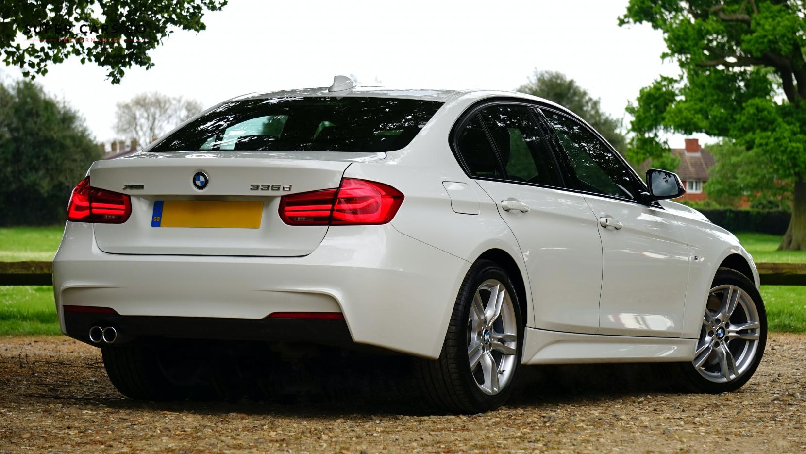 BMW M5 4.4i V8 Competition Saloon 4dr Petrol Steptronic xDrive Euro 6 (s/s) (625 ps)