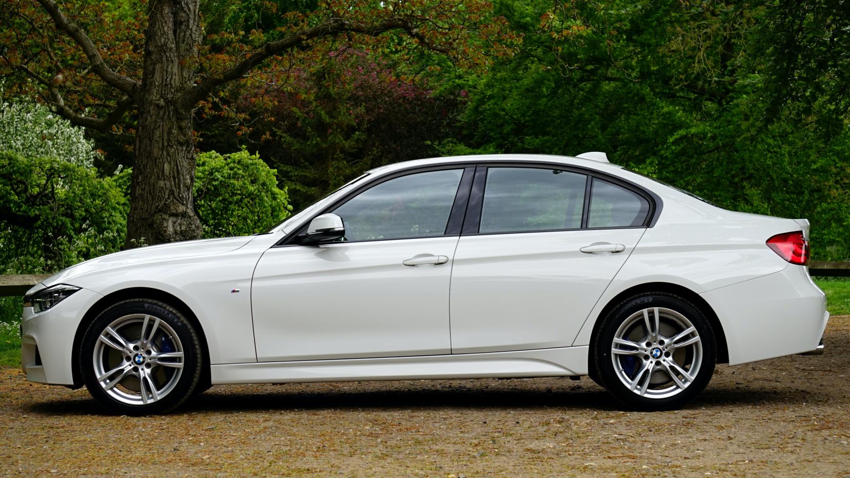 BMW 1 Series 3.0 M135i Sports Hatch 5dr Petrol Automatic (s/s) (175 g/km, 320 bhp)