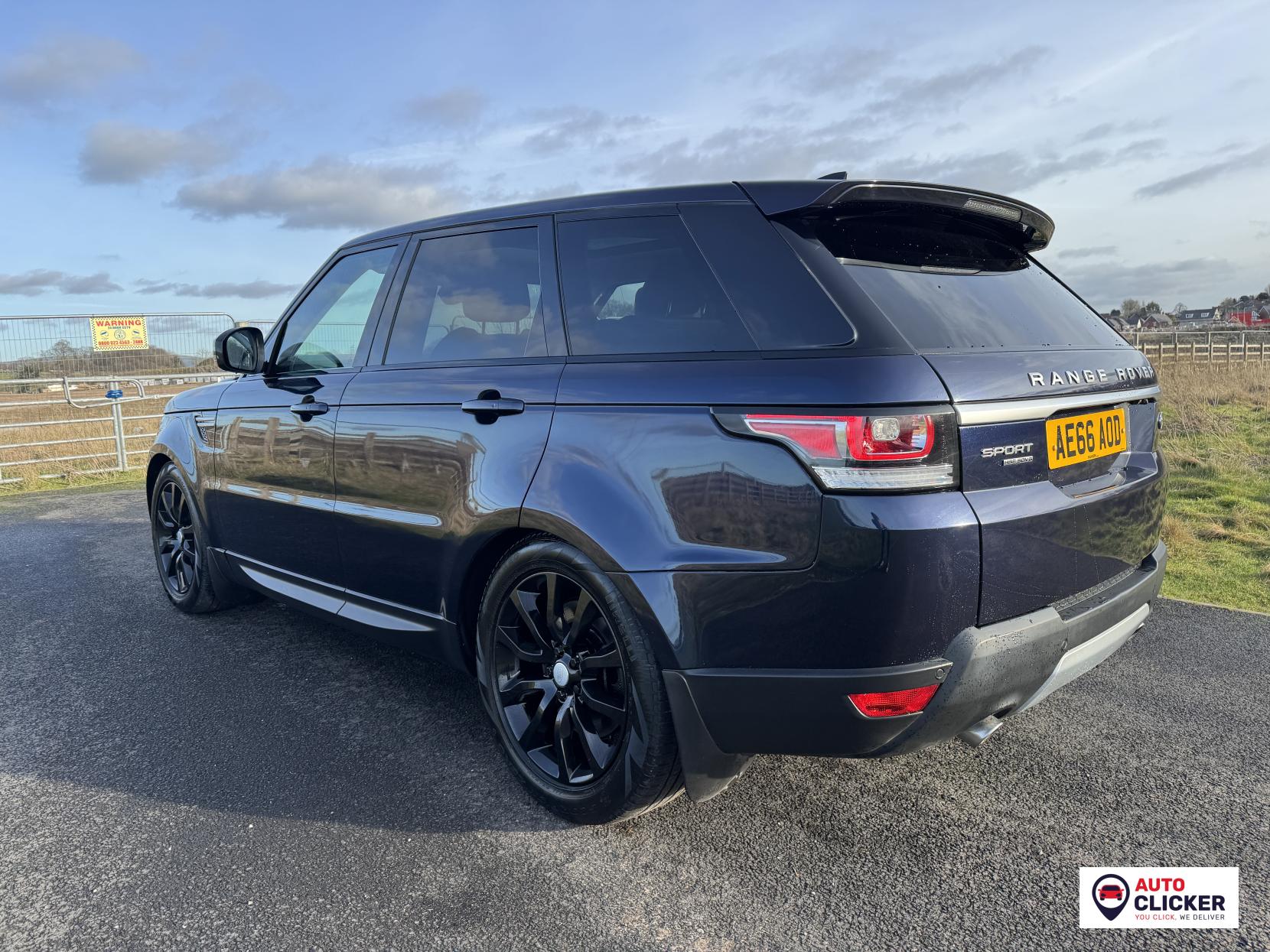 Land Rover Range Rover Sport 3.0 SD V6 HSE SUV 5dr Diesel Auto 4WD Euro ...