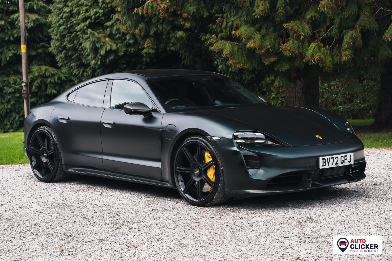 2022 PORSCHE TAYCAN