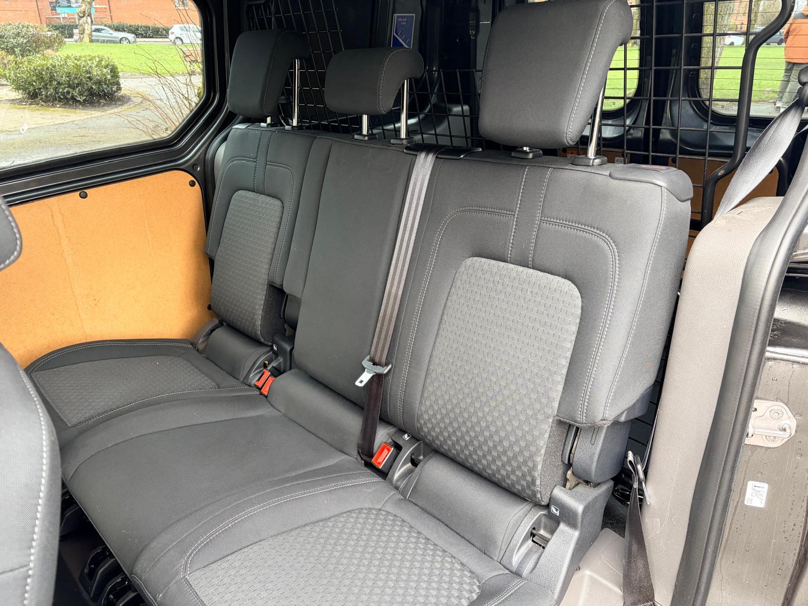 Ford Transit Connect 1.5 230 EcoBlue Trend Crew Van Double Cab 6dr Diesel Auto L2 Euro 6 (s/s) (120 ps)