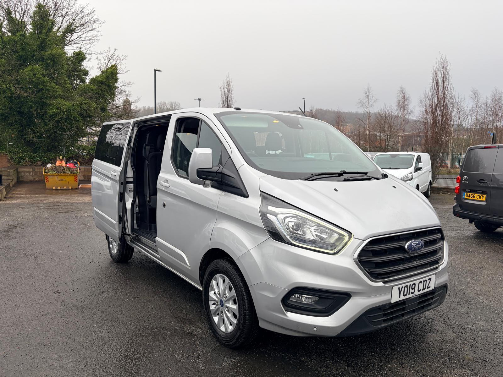 Ford Transit Custom 2.0 320 EcoBlue Limited Crew Van Double Cab 5dr Diesel Manual L1 H1 Euro 6 (6 Seat) (130 ps)