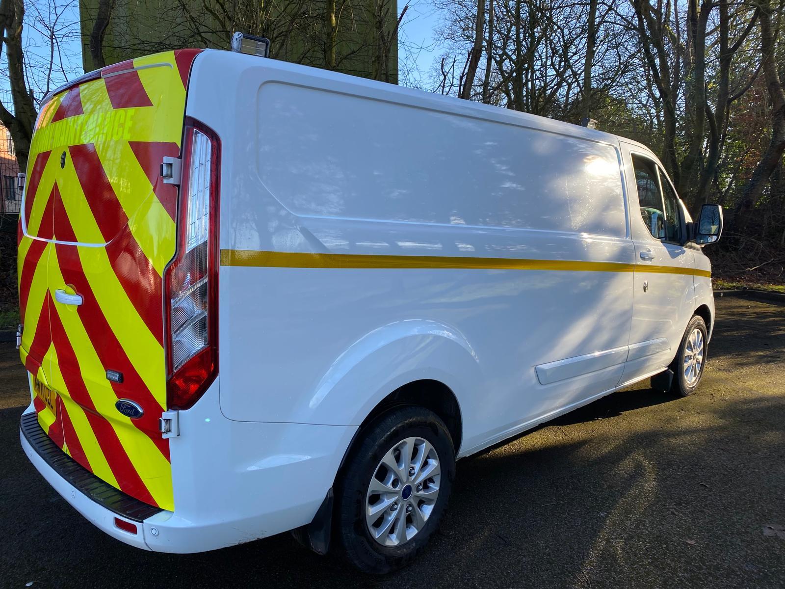 Ford Transit Custom 2.0 300 EcoBlue Limited Panel Van 5dr Diesel Auto L2 H1 Euro 6 (s/s) (130 ps)