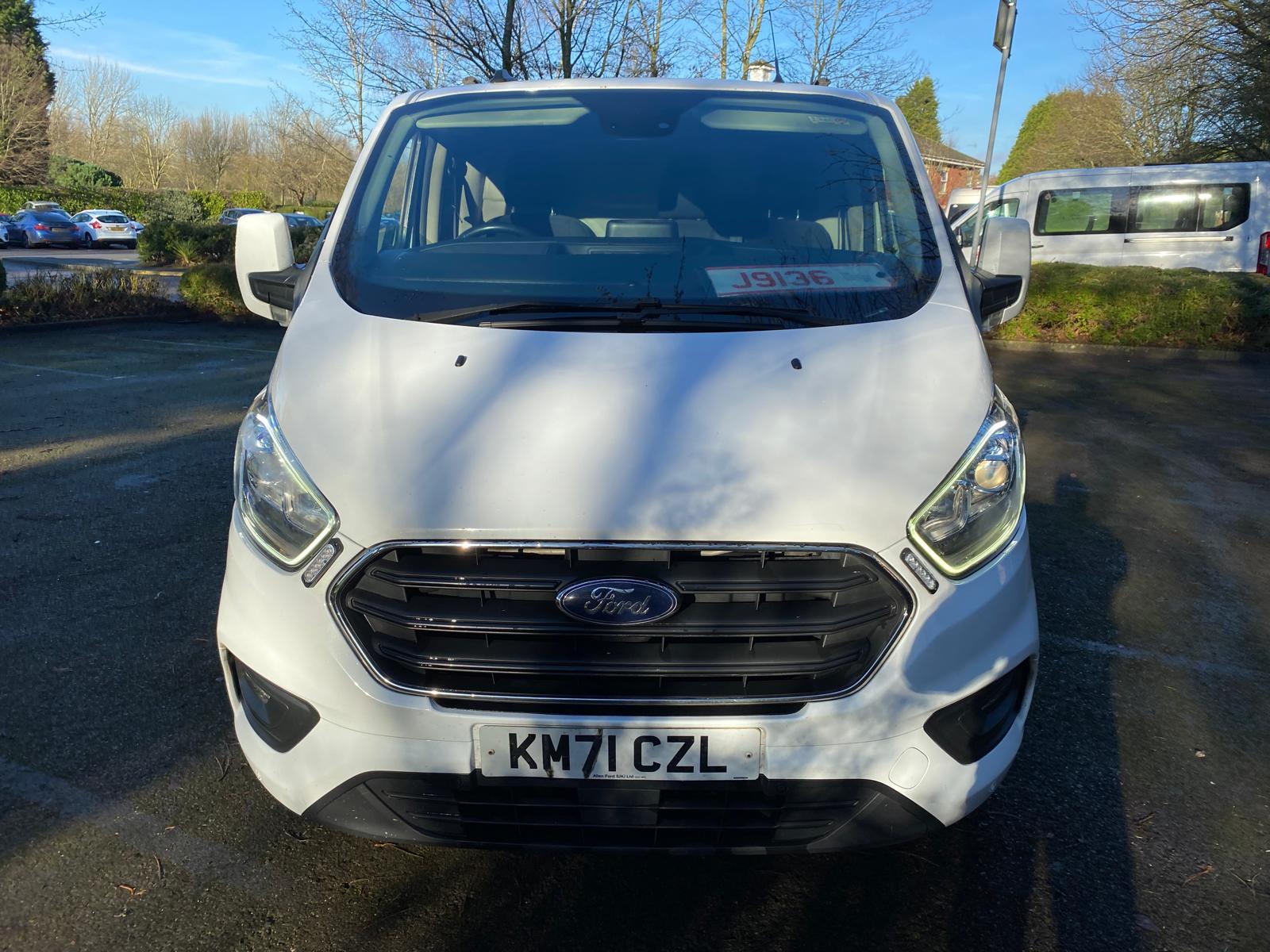 Ford Transit Custom 2.0 300 EcoBlue Limited Panel Van 5dr Diesel Auto L2 H1 Euro 6 (s/s) (130 ps)