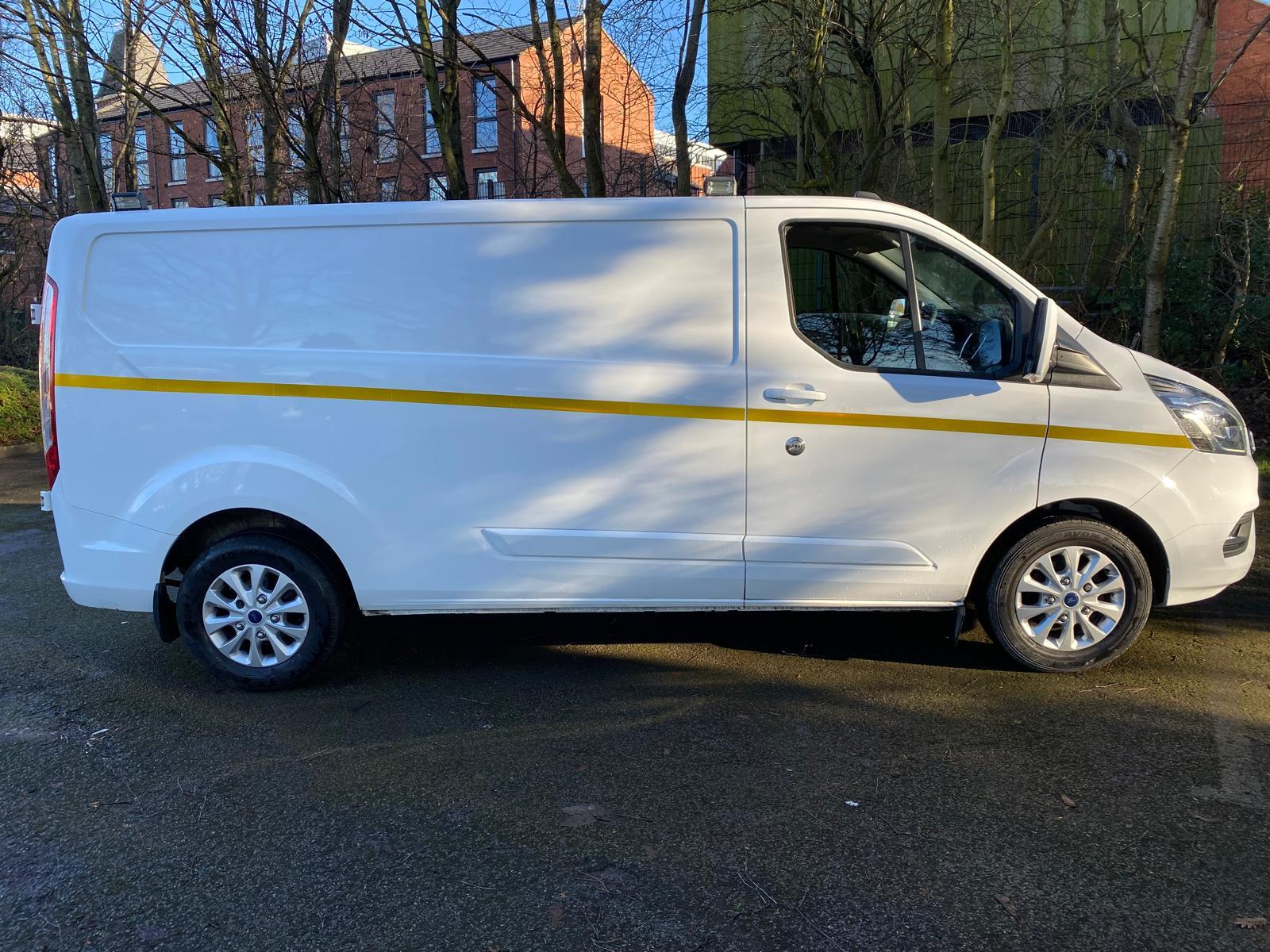 Ford Transit Custom 2.0 300 EcoBlue Limited Panel Van 5dr Diesel Auto L2 H1 Euro 6 (s/s) (130 ps)