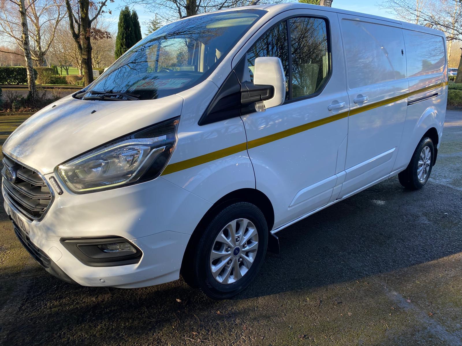 Ford Transit Custom 2.0 300 EcoBlue Limited Panel Van 5dr Diesel Auto L2 H1 Euro 6 (s/s) (130 ps)