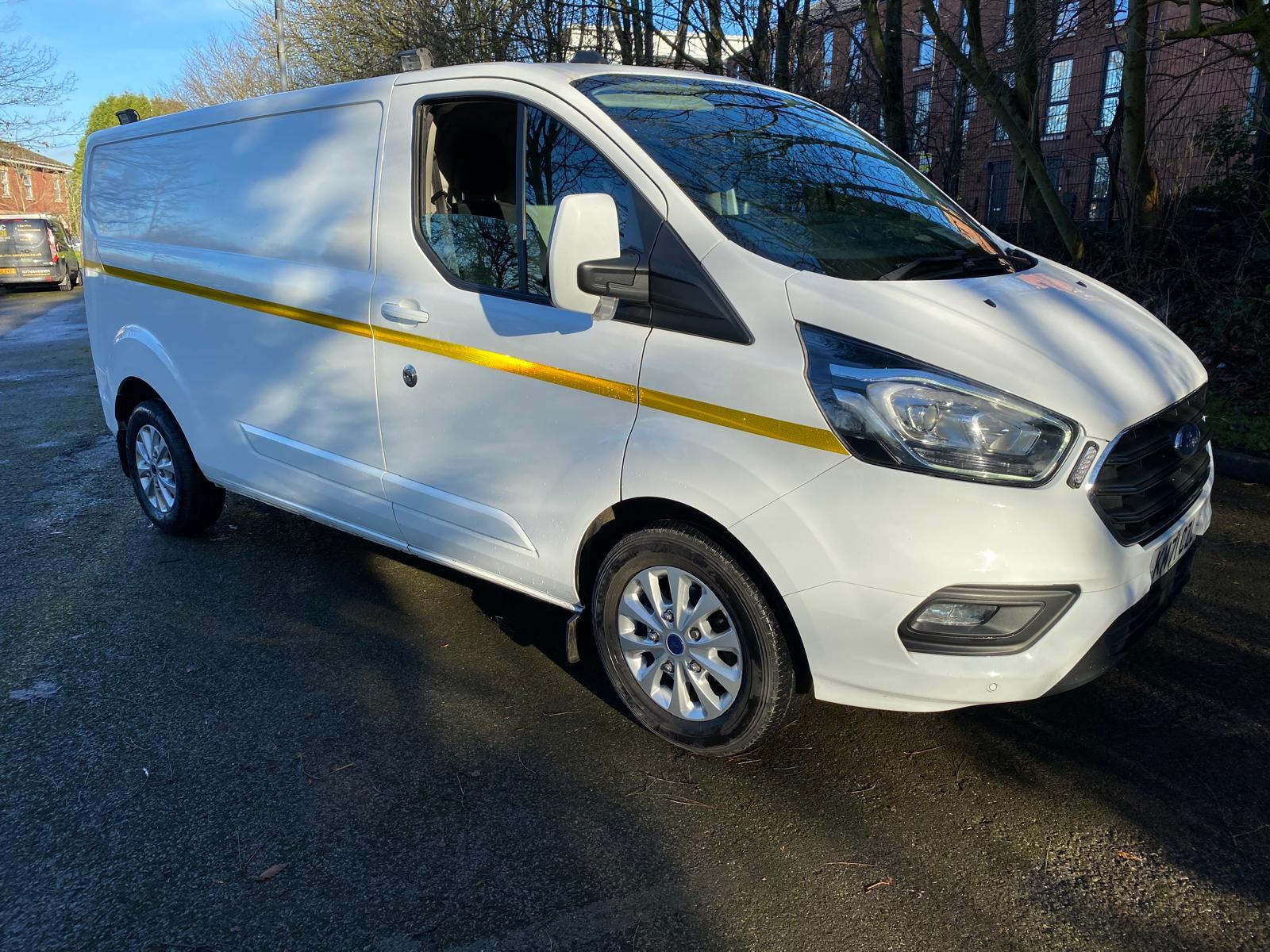 Ford Transit Custom 2.0 300 EcoBlue Limited Panel Van 5dr Diesel Auto L2 H1 Euro 6 (s/s) (130 ps)