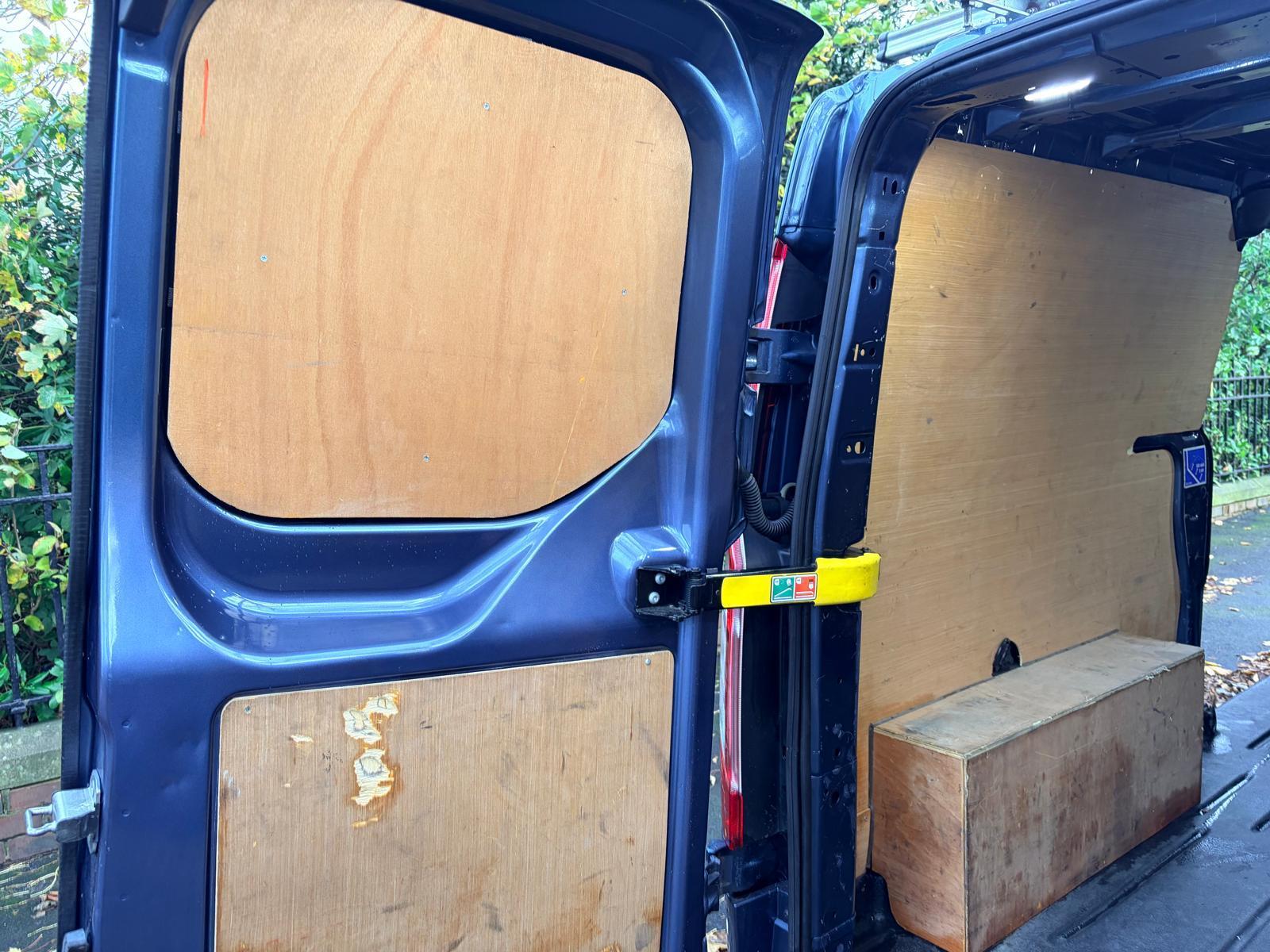 Ford Transit Custom 2.0 Limited Panel Van (2017 - 2022)