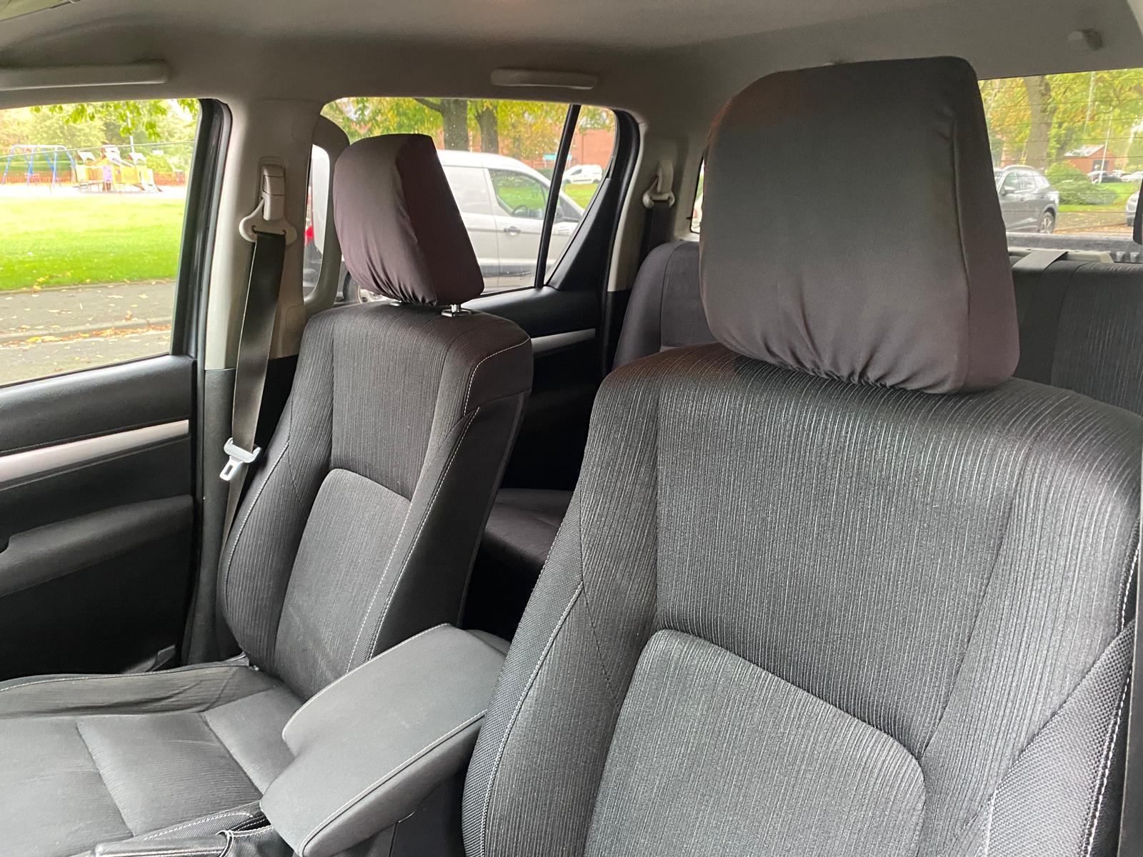 Toyota Hilux 2.4 D-4D Icon Pickup Double Cab 4dr Diesel Manual 4WD Euro 6 (3.5t) (150 ps)