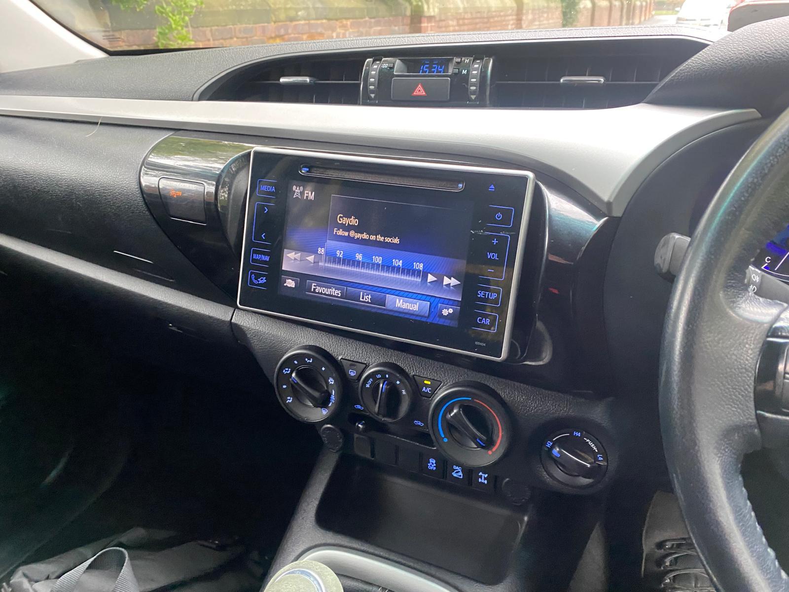 Toyota Hilux 2.4 D-4D Icon Pickup Double Cab 4dr Diesel Manual 4WD Euro 6 (3.5t) (150 ps)