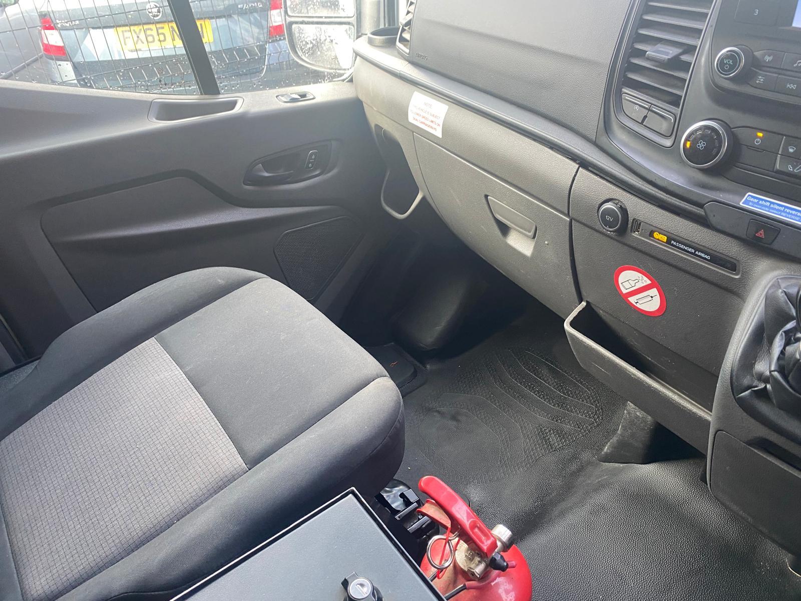 Ford Transit 2.0 350 EcoBlue Leader Panel Van 5dr Diesel Manual FWD L2 H2 Euro 6 (s/s) (170 ps) (MESS / WELFARE VAN)