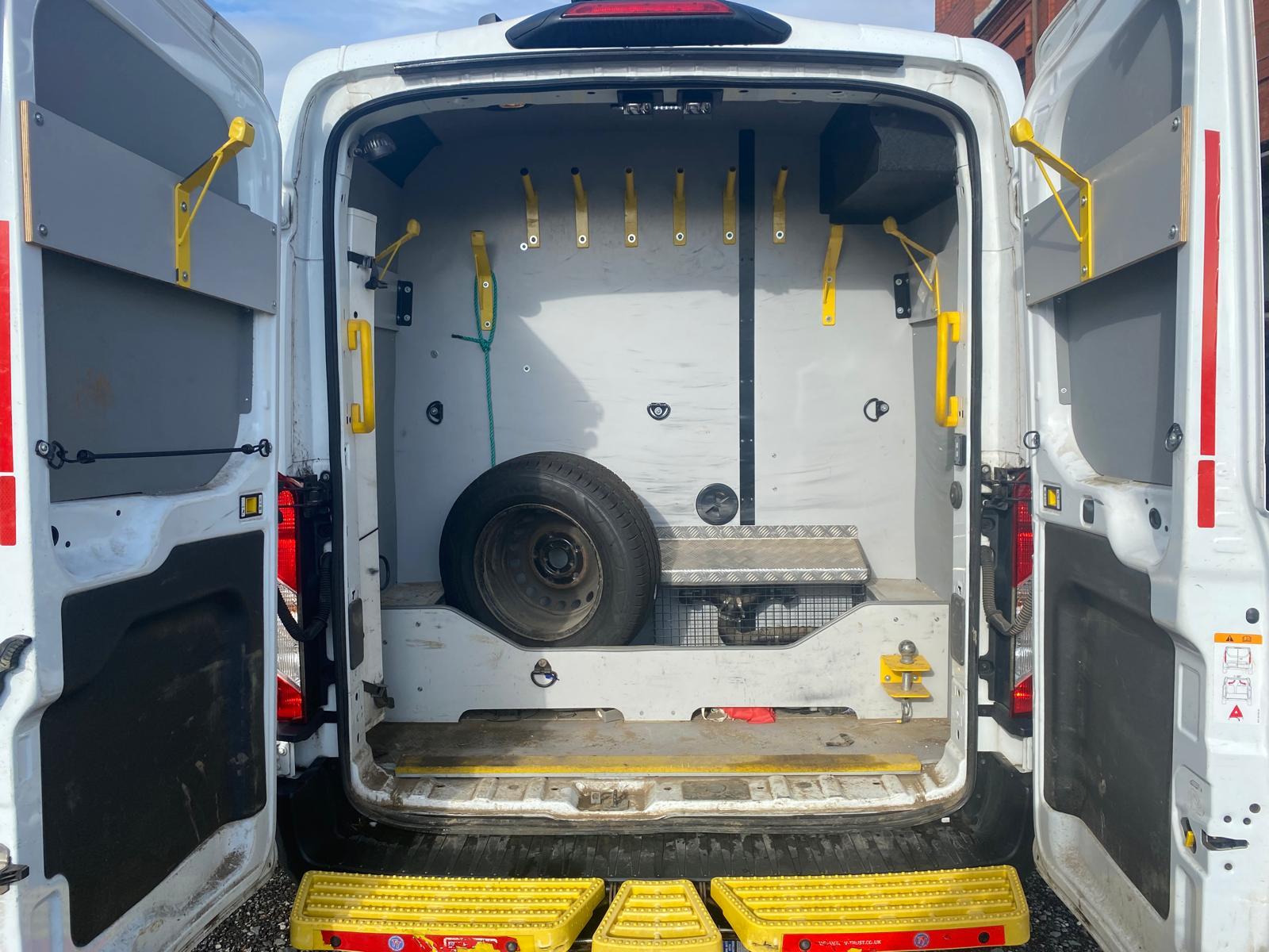 Ford Transit 2.0 350 EcoBlue Leader Panel Van 5dr Diesel Manual FWD L2 H2 Euro 6 (s/s) (170 ps) (MESS / WELFARE VAN)
