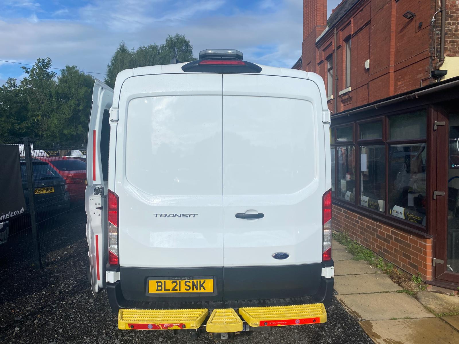 Ford Transit 2.0 350 EcoBlue Leader Panel Van 5dr Diesel Manual FWD L2 H2 Euro 6 (s/s) (170 ps) (MESS / WELFARE VAN)