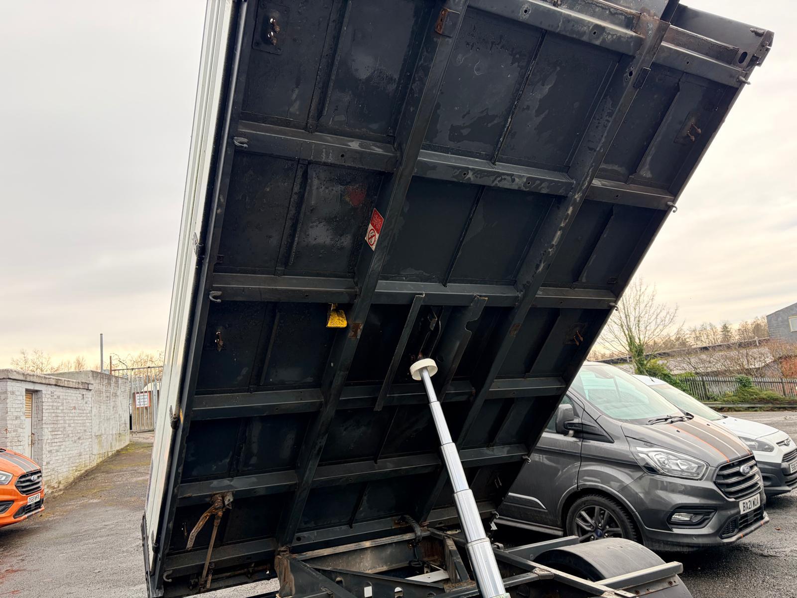 Ford Transit 2.0 350 EcoBlue Tipper 2dr Diesel Manual RWD L2 H1 Euro 6 (DRW) (130 ps)