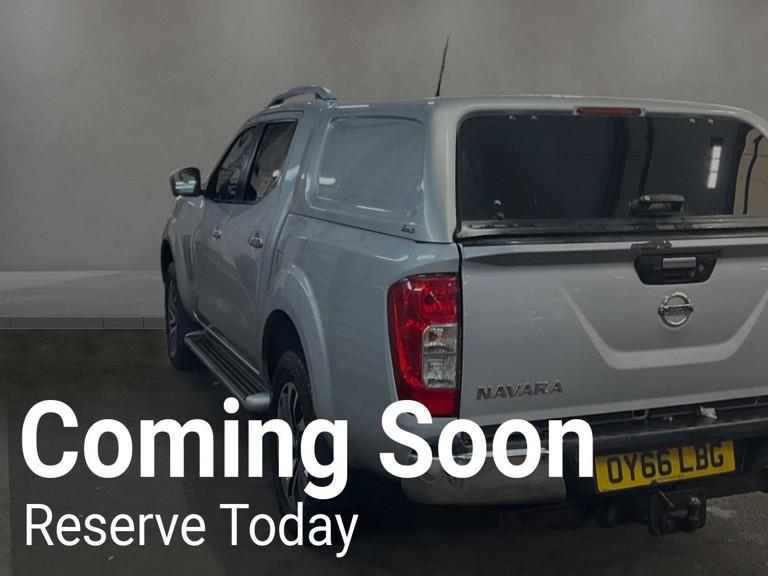 Nissan Navara 2.3 dCi Tekna Pickup Double Cab 4dr Diesel Manual 4WD Euro 6 (s/s) (190 ps)