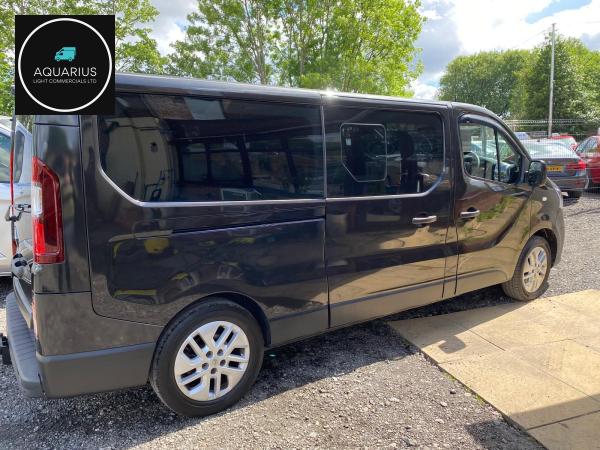 Renault Trafic 2.0 dCi ENERGY 30 Sport Nav Minibus Double Cab 5dr Diesel EDC LWB Euro 6 (s/s) (9 Seat) (170 ps)
