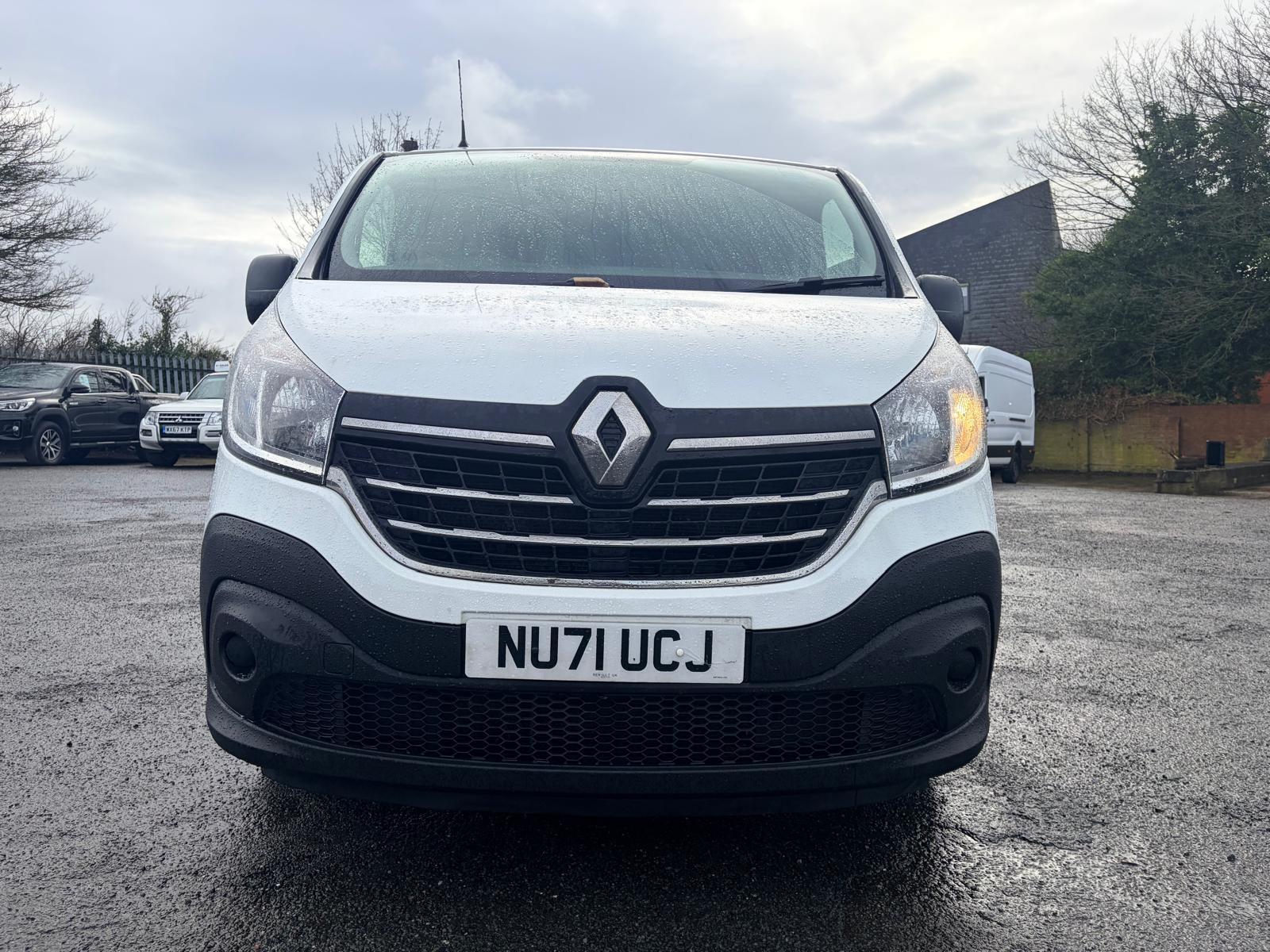 Renault Trafic 2.0 dCi ENERGY 30 Business+ Panel Van 5dr Diesel Manual LWB Standard Roof Euro 6 (s/s) (120 ps)