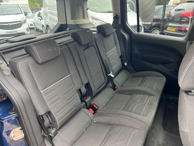 Ford Tourneo Connect 1.6 EcoBoost Titanium MPV 5dr Petrol Auto Euro 5 (150 ps)