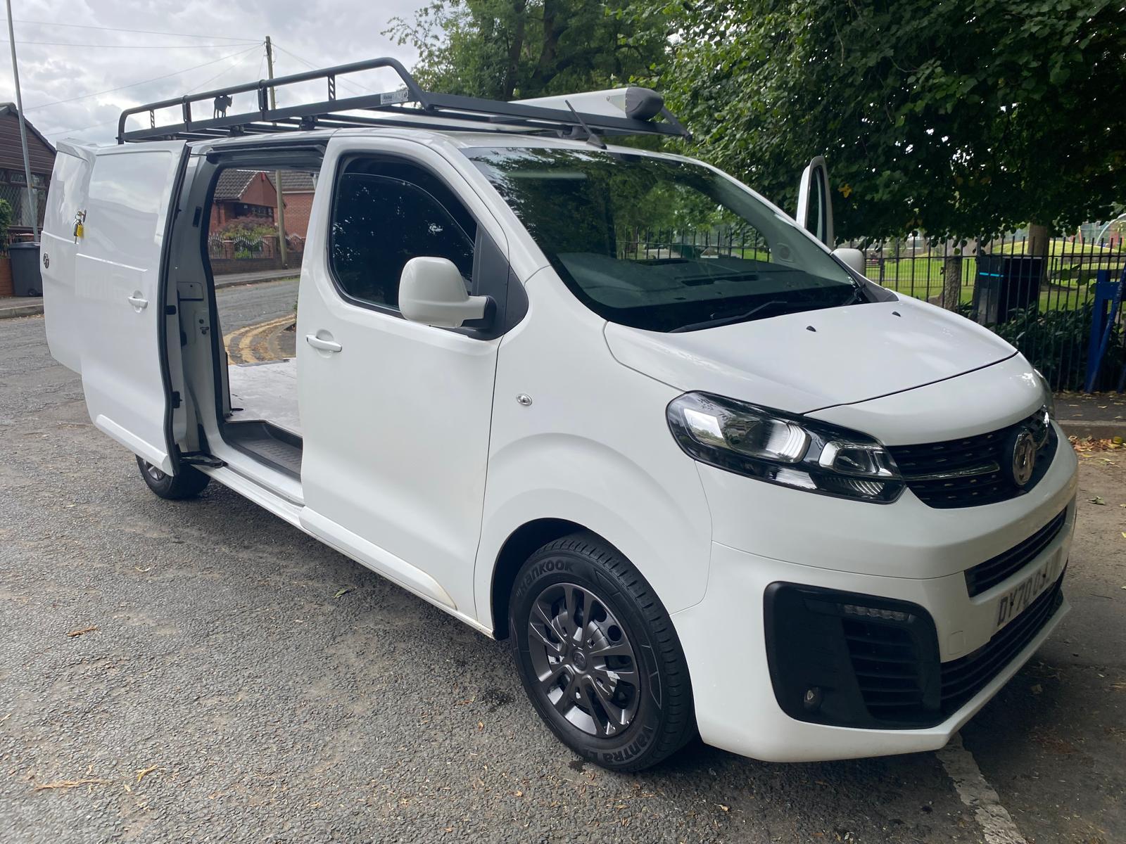 Vauxhall Vivaro 2.0 Turbo D 3100 Sportive Panel Van 5dr Diesel Manual L1 H1 Euro 6 (s/s) (120 ps)