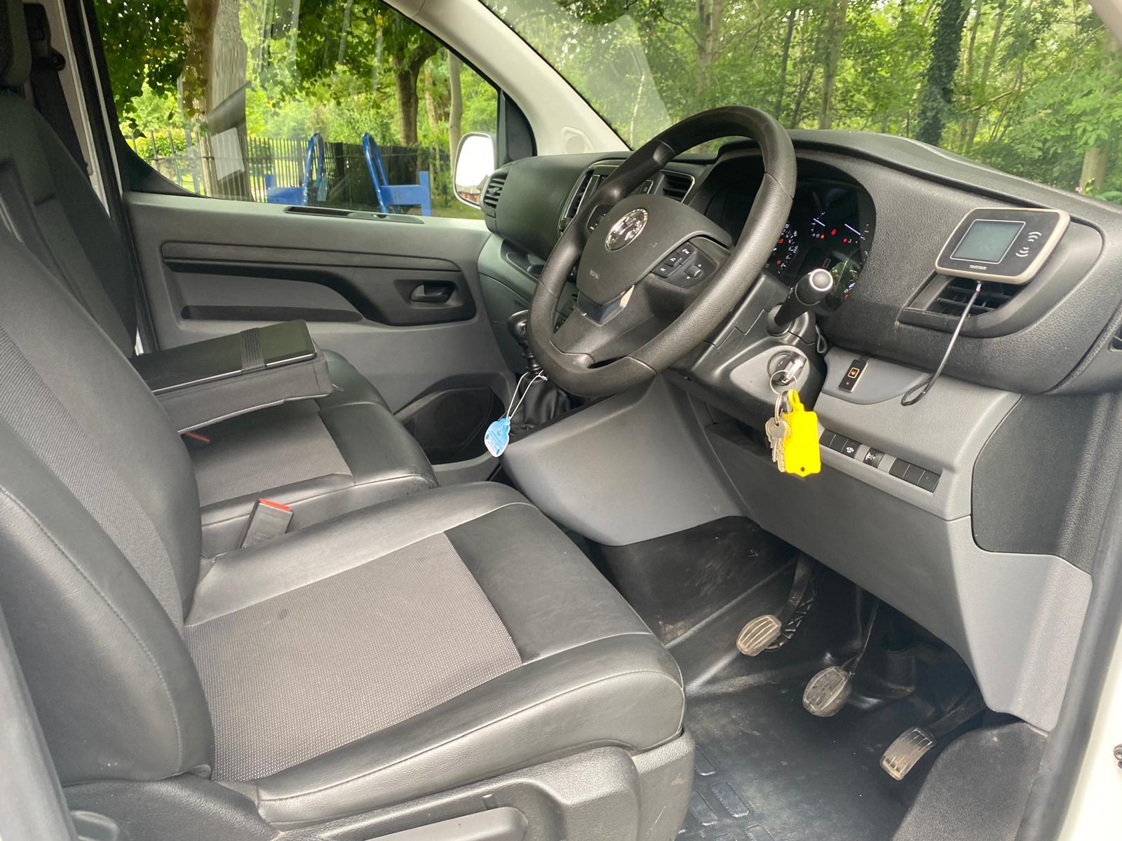 Vauxhall Vivaro 2.0 Turbo D 3100 Sportive Panel Van 5dr Diesel Manual L1 H1 Euro 6 (s/s) (120 ps)