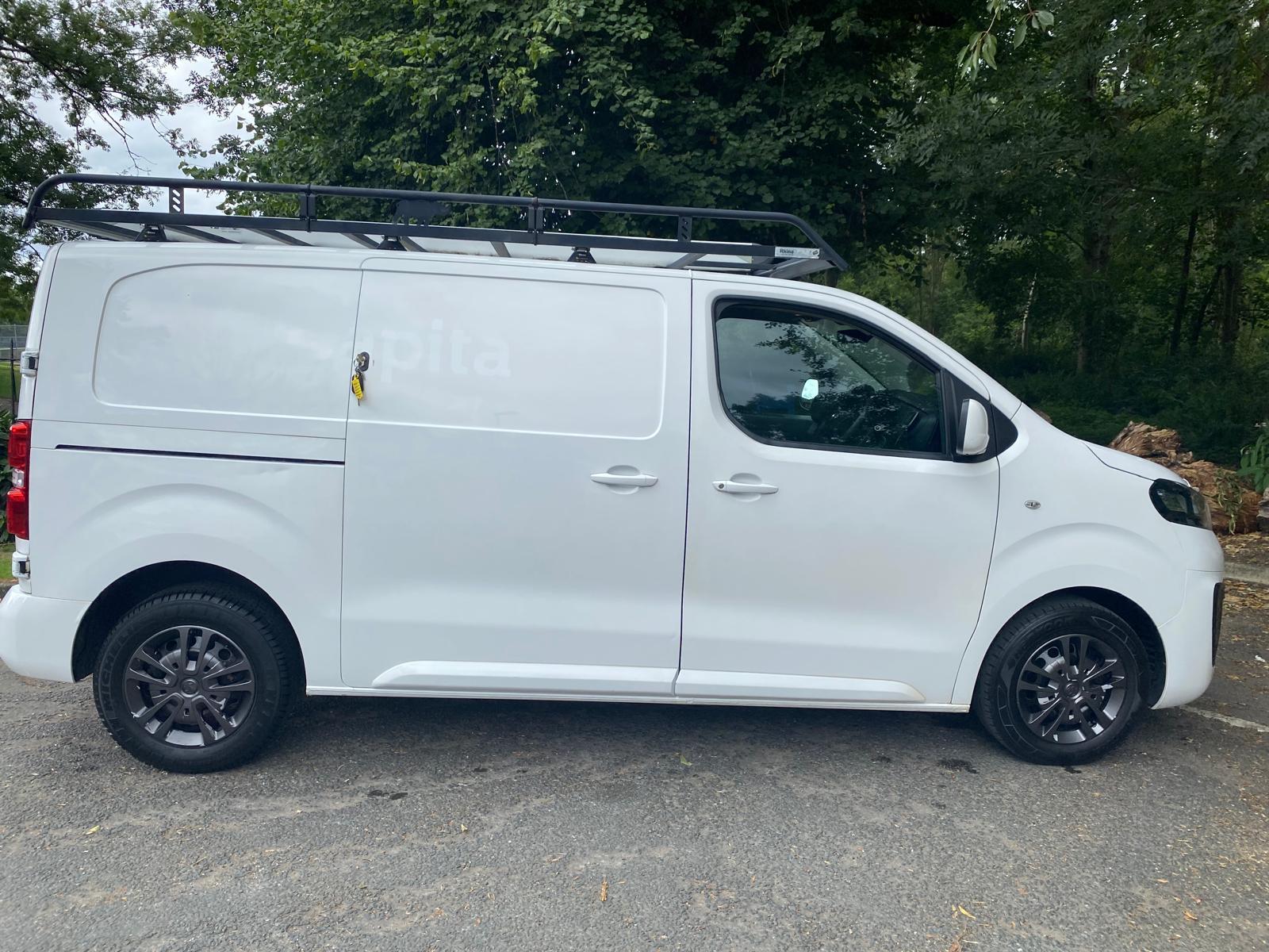 Vauxhall Vivaro 2.0 Turbo D 3100 Sportive Panel Van 5dr Diesel Manual L1 H1 Euro 6 (s/s) (120 ps)