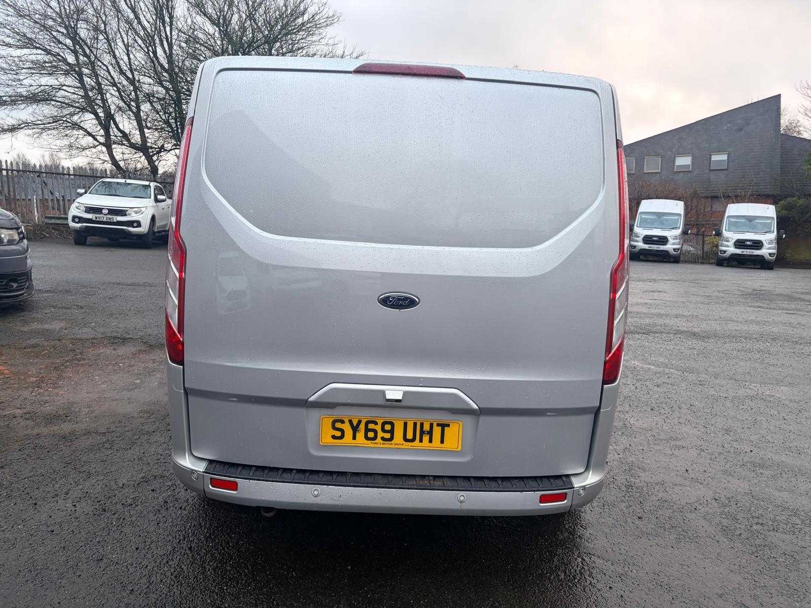 Ford Transit Custom 2.0 320 EcoBlue Sport Panel Van 5dr Diesel Auto L2 H1 Euro 6 (s/s) (185 ps)