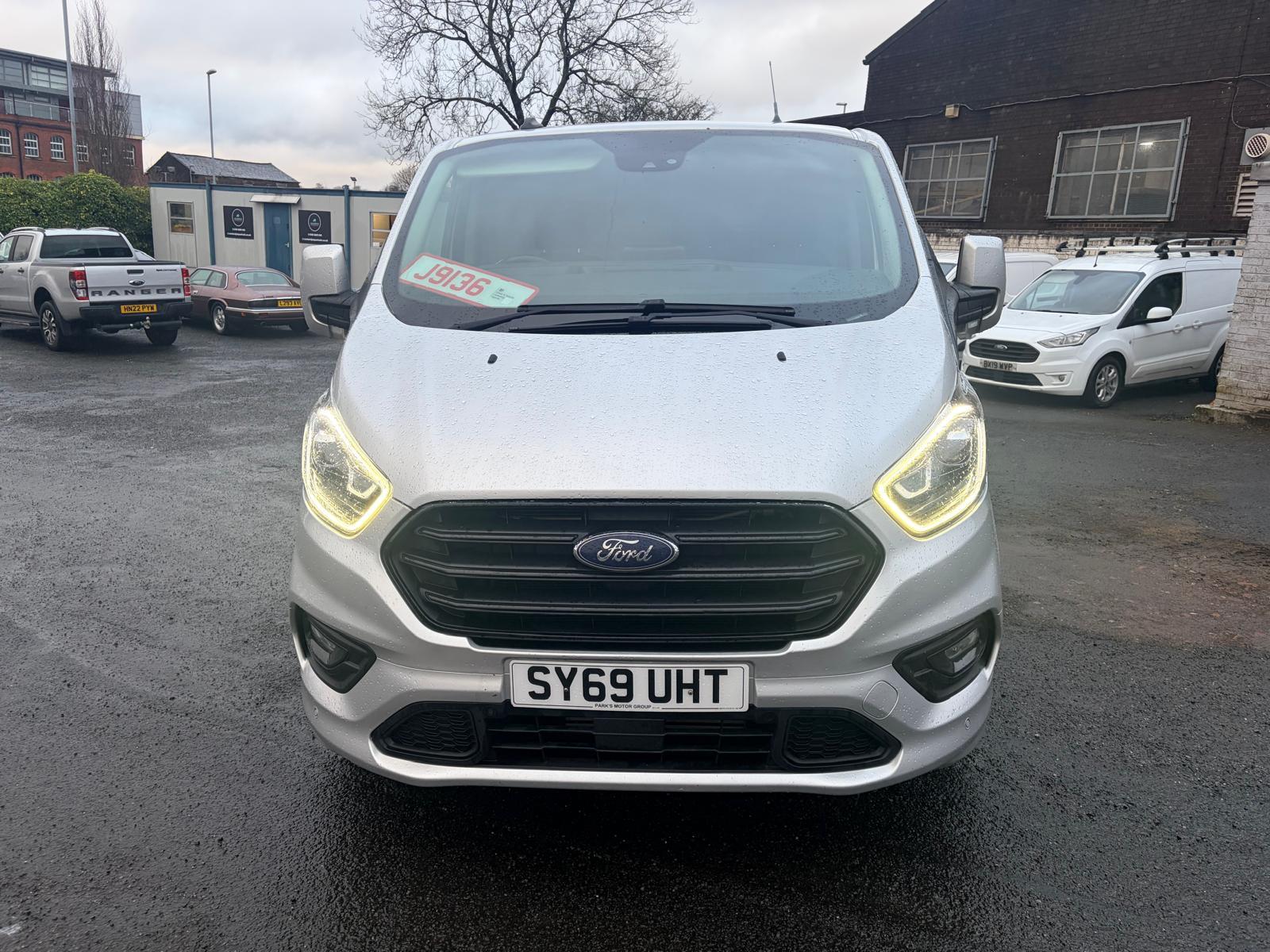 Ford Transit Custom 2.0 320 EcoBlue Sport Panel Van 5dr Diesel Auto L2 H1 Euro 6 (s/s) (185 ps)