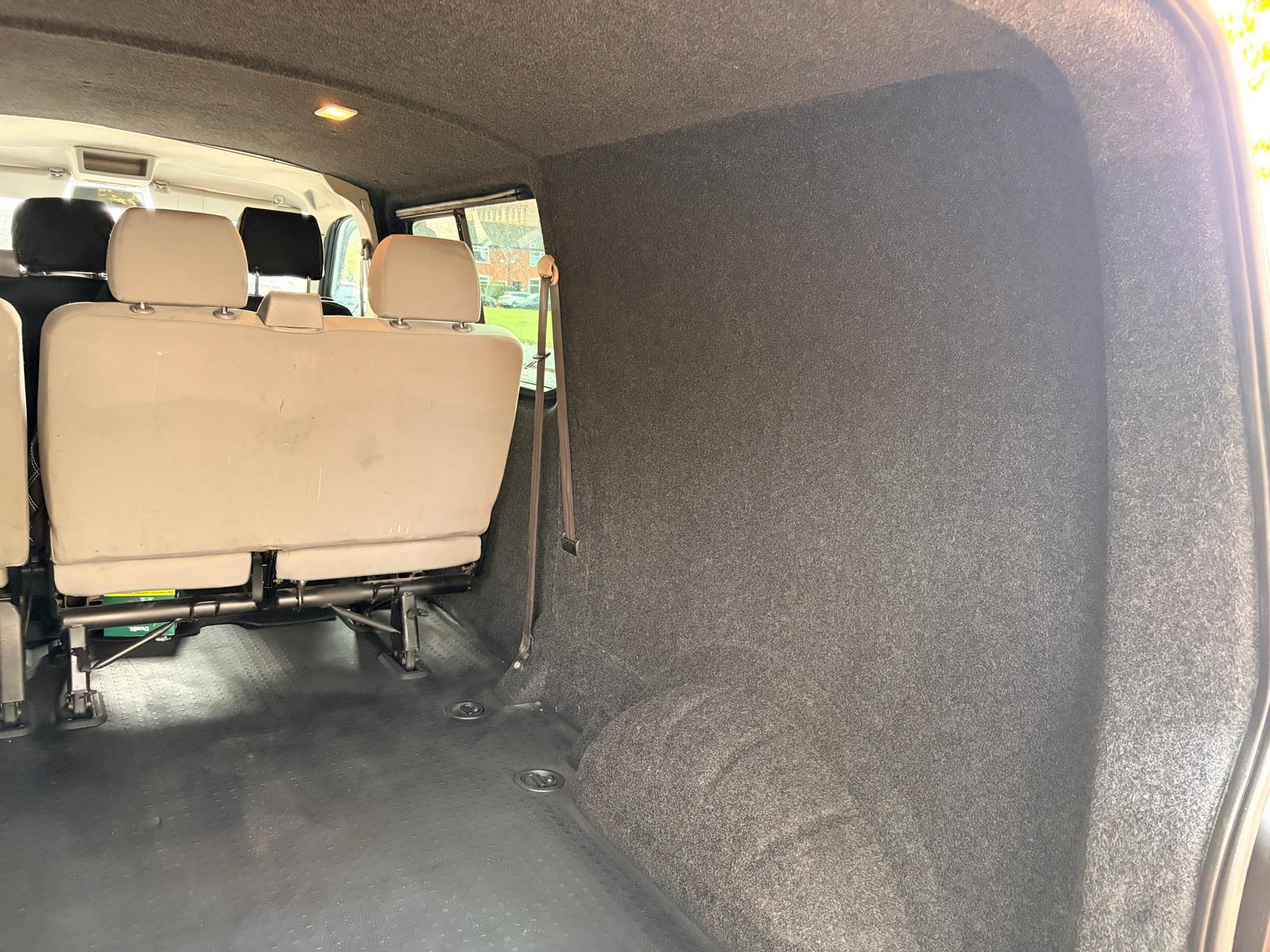 Volkswagen Transporter 2.0 TDI T32 Startline Kombi 4dr Diesel Manual L1 H1 (198 g/km, 138.08 bhp)