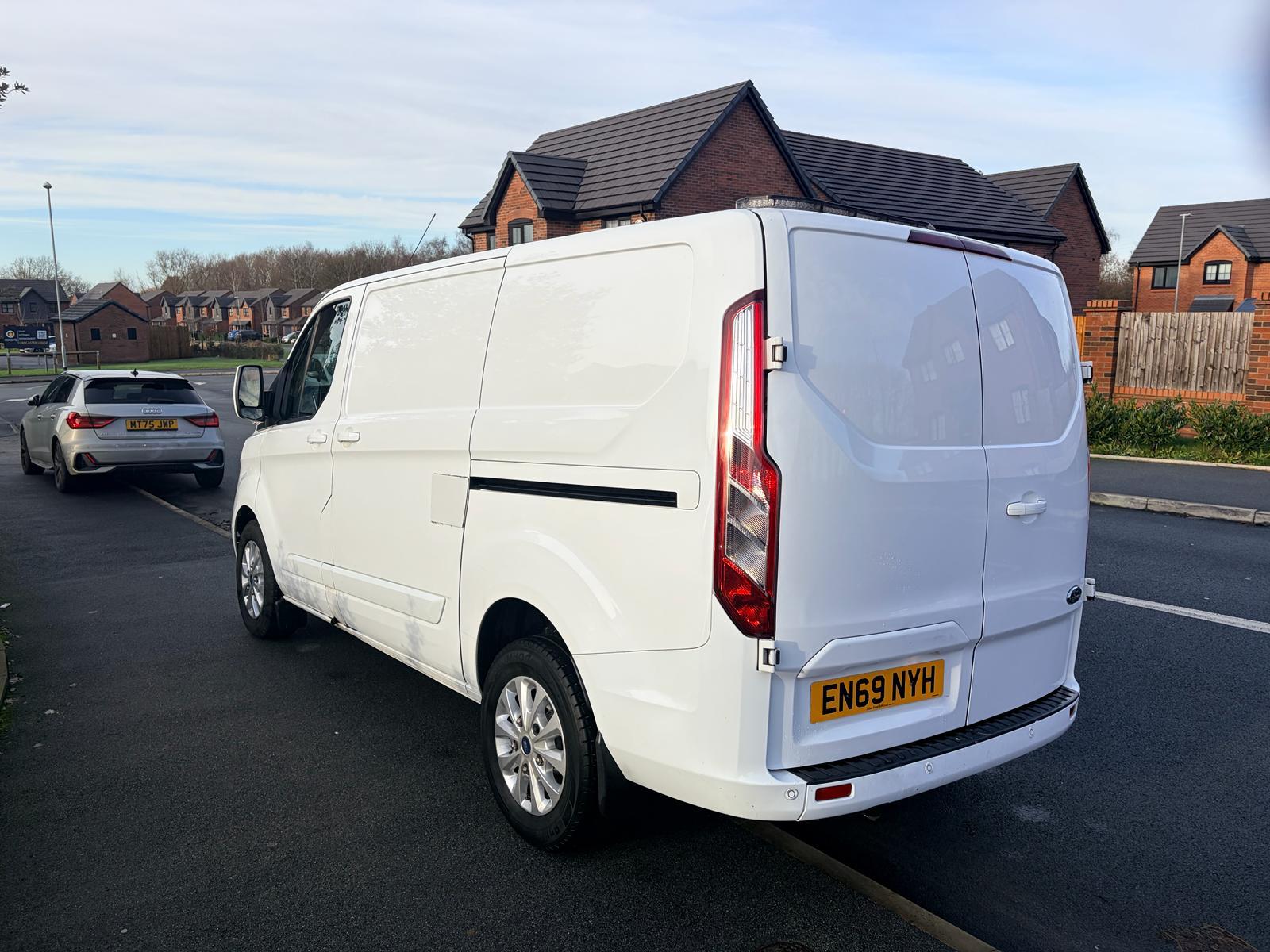 Ford Transit Custom 2.0 280 EcoBlue Limited Panel Van 5dr Diesel Manual L1 H1 Euro 6 (s/s) (130 ps)