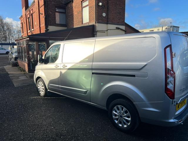 Ford Transit Custom 2.0 300 EcoBlue Limited Panel Van 5dr Diesel Auto L2 H1 Euro 6 (s/s) (130 ps)