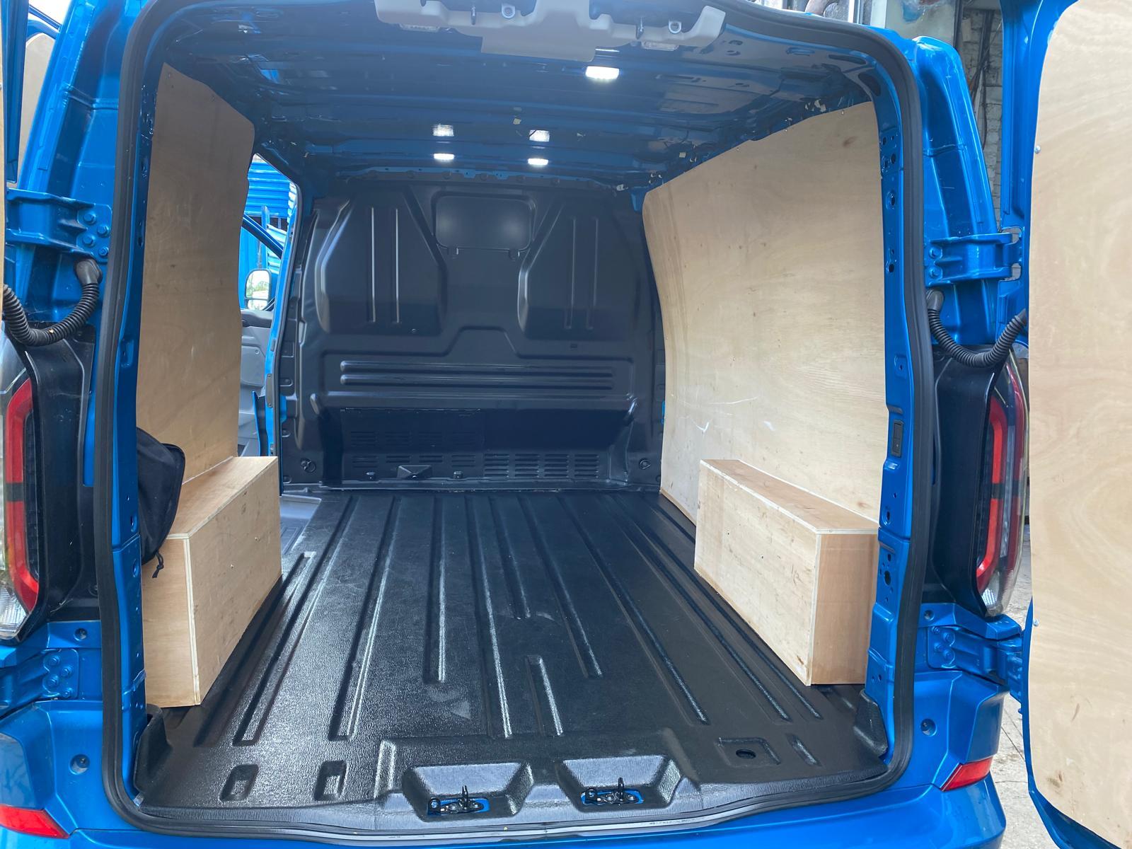 Ford E-Transit Custom 320 65kWh Sport Panel Van 5dr Electric Auto L1 H1 (218 ps)