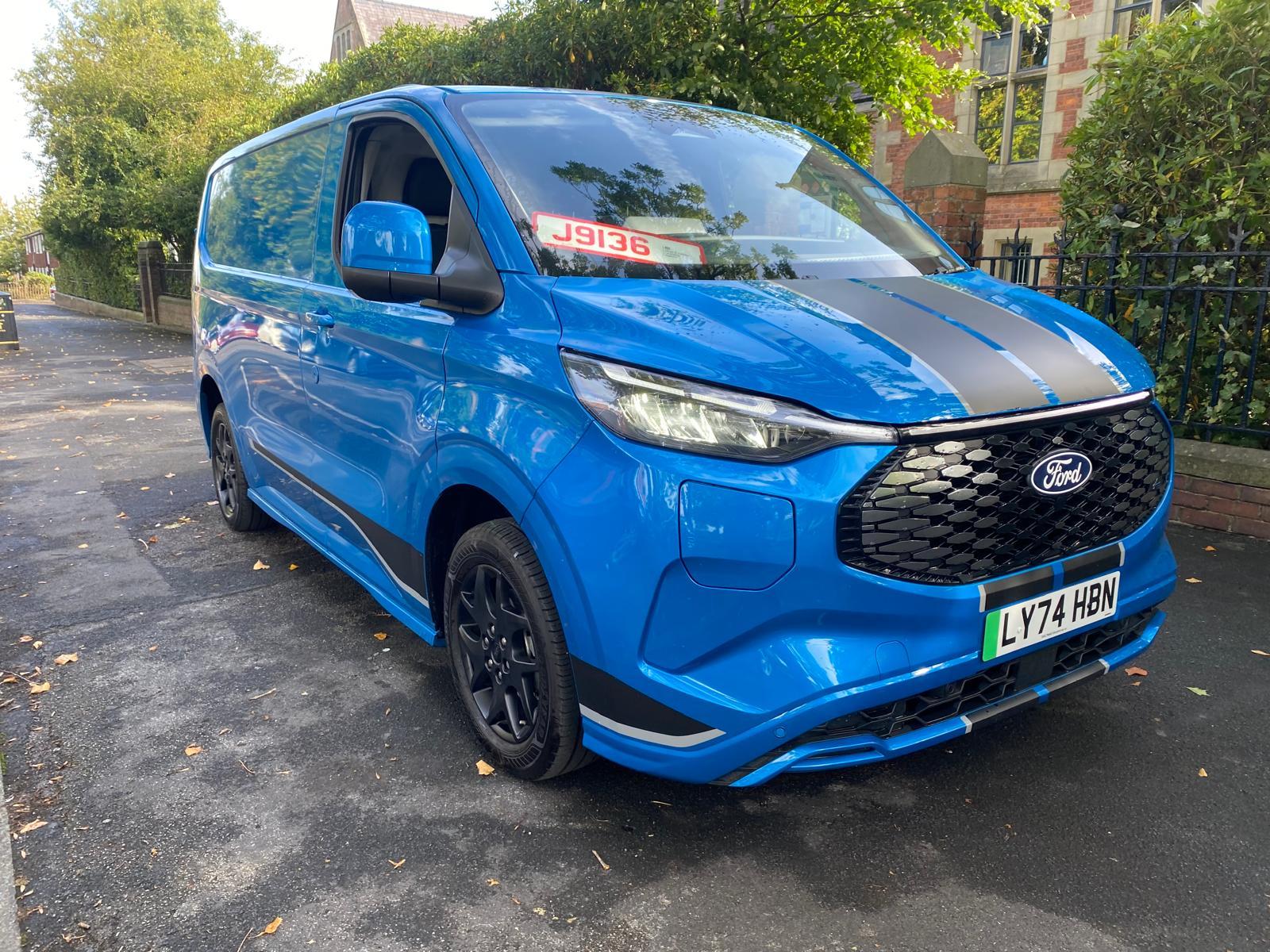 Ford E-Transit Custom 320 65kWh Sport Panel Van 5dr Electric Auto L1 H1 (218 ps)