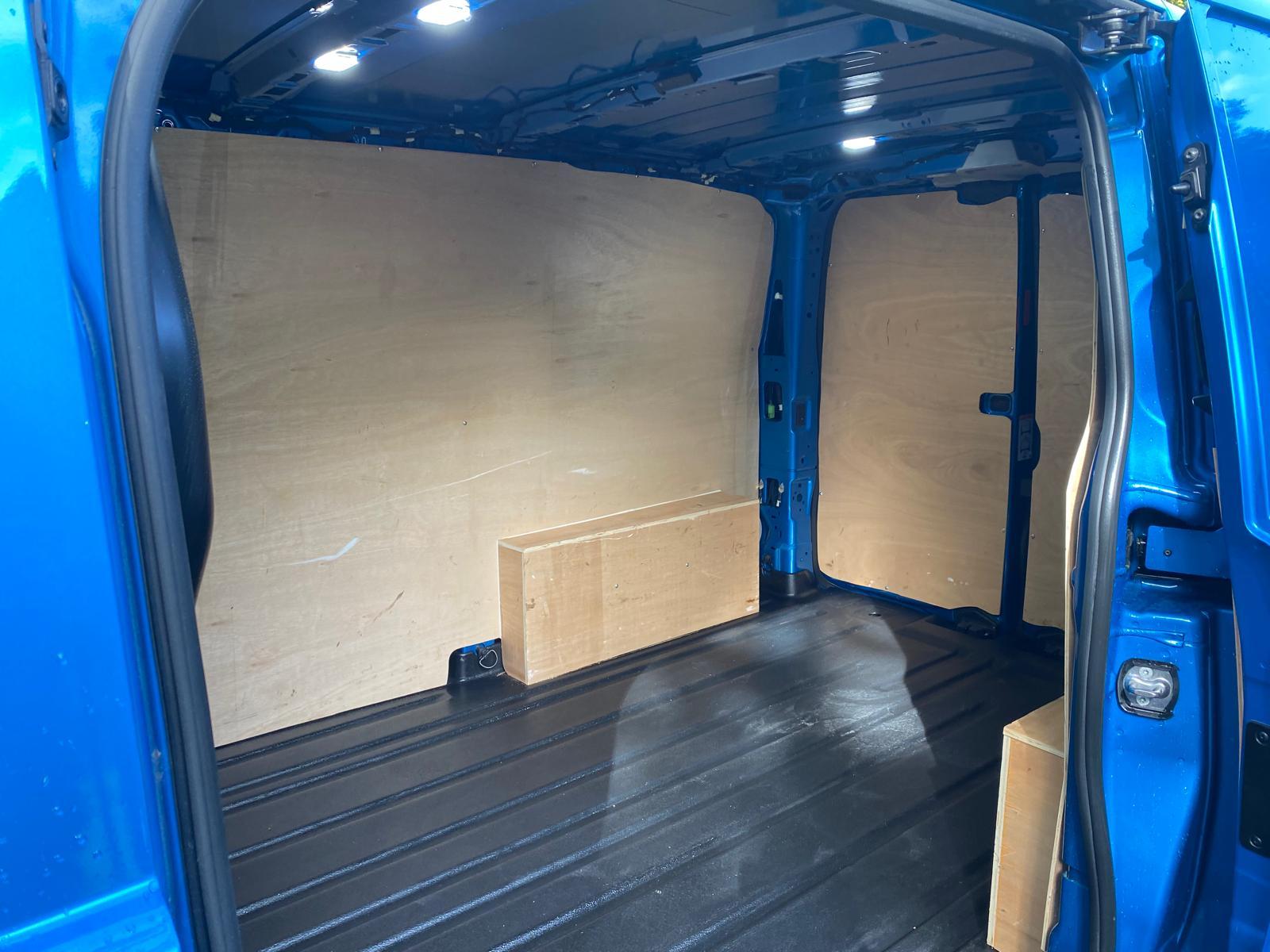 Ford E-Transit Custom 320 65kWh Sport Panel Van 5dr Electric Auto L1 H1 (218 ps)